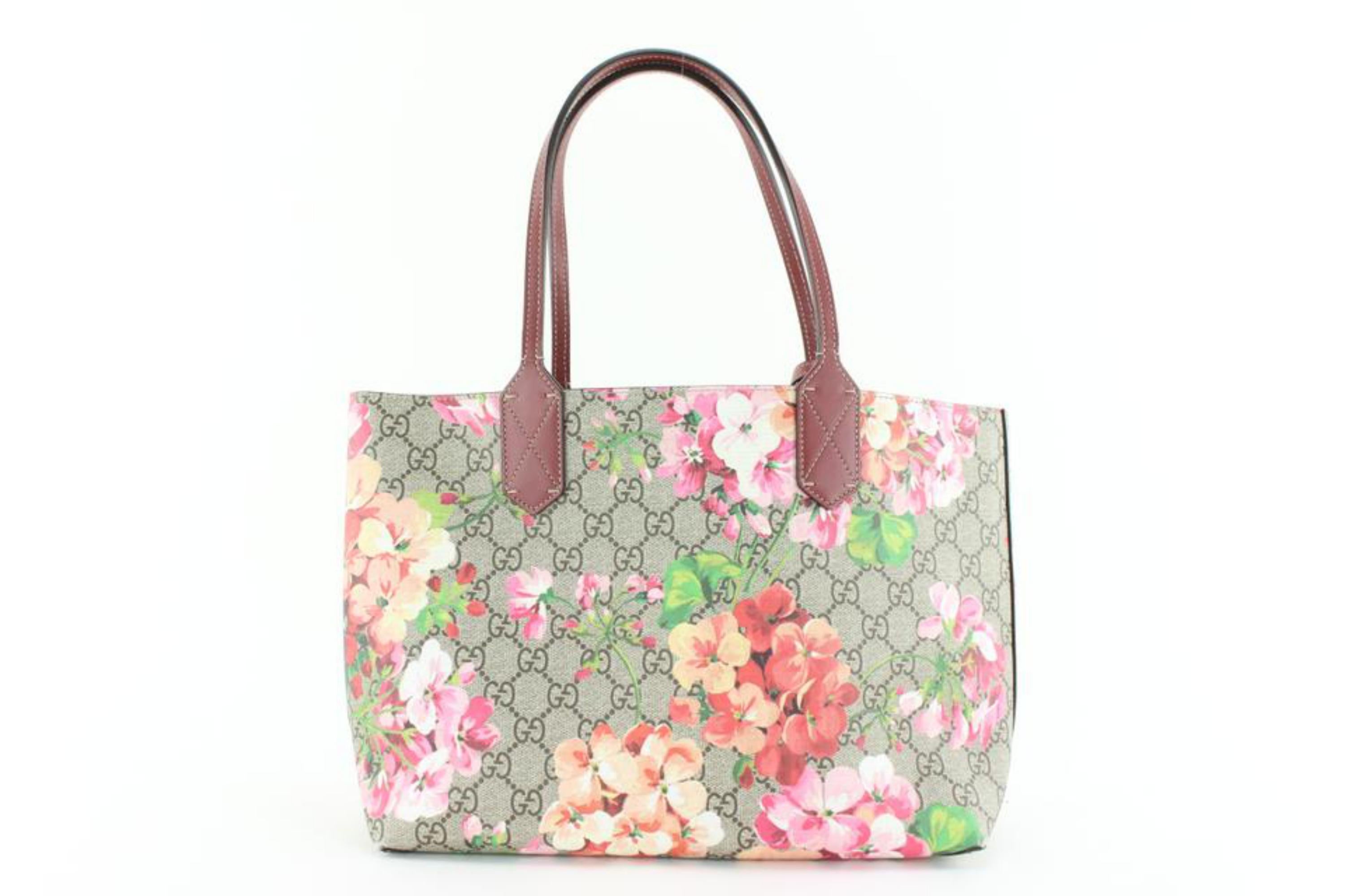Gucci Blooms Supreme GG Reversible Tote 1G1028 In Excellent Condition In Dix hills, NY