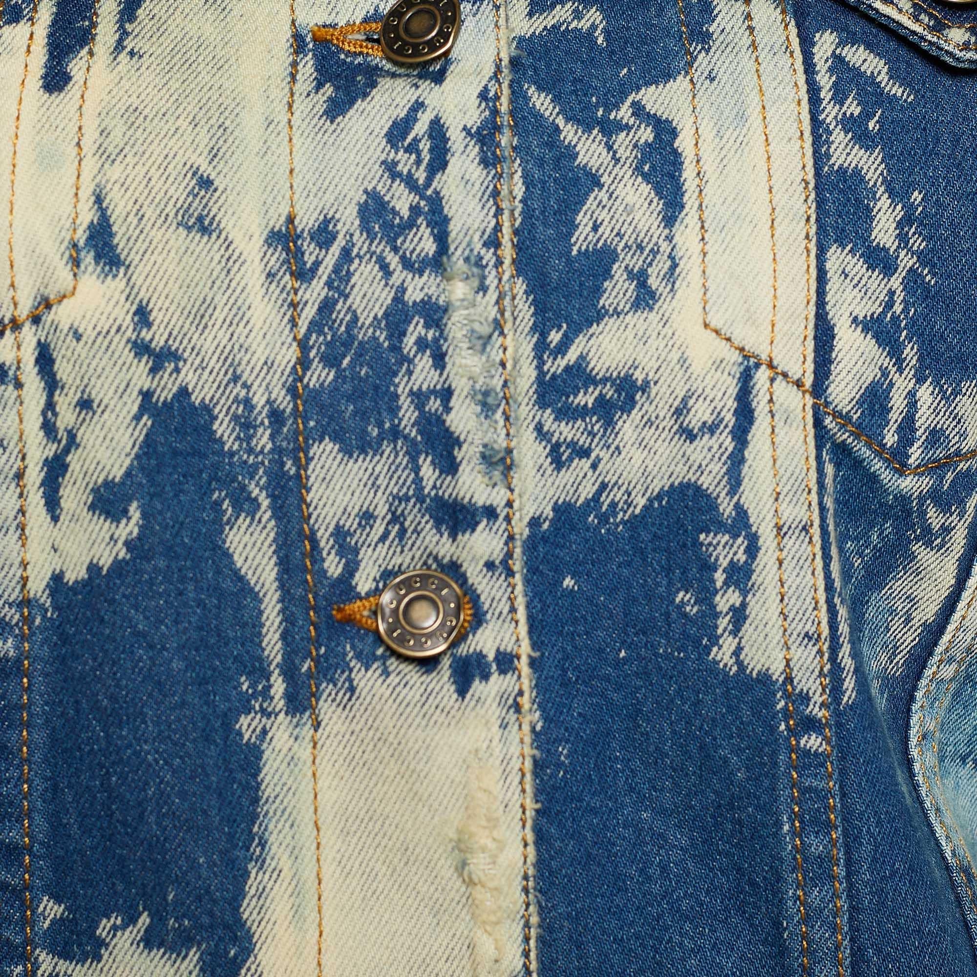 Gucci Blue Acid Wash Denim Studded Denim Jacket S In Excellent Condition In Dubai, Al Qouz 2