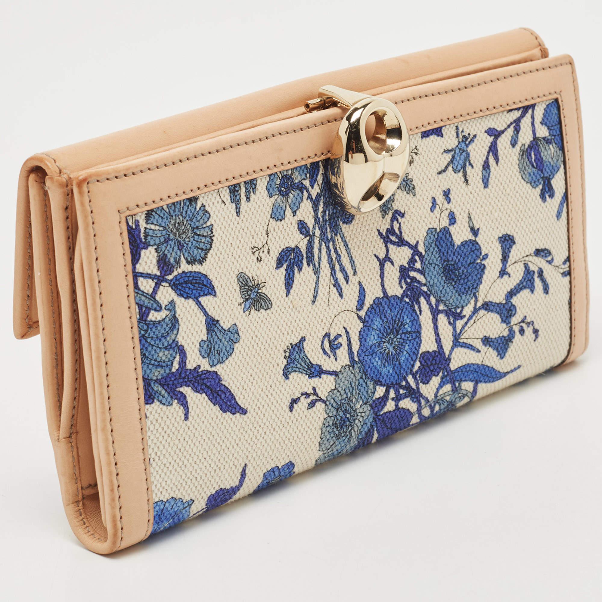Gucci Blue/Beige Floral Print Canvas and Leather Wave Continental Wallet For Sale 2