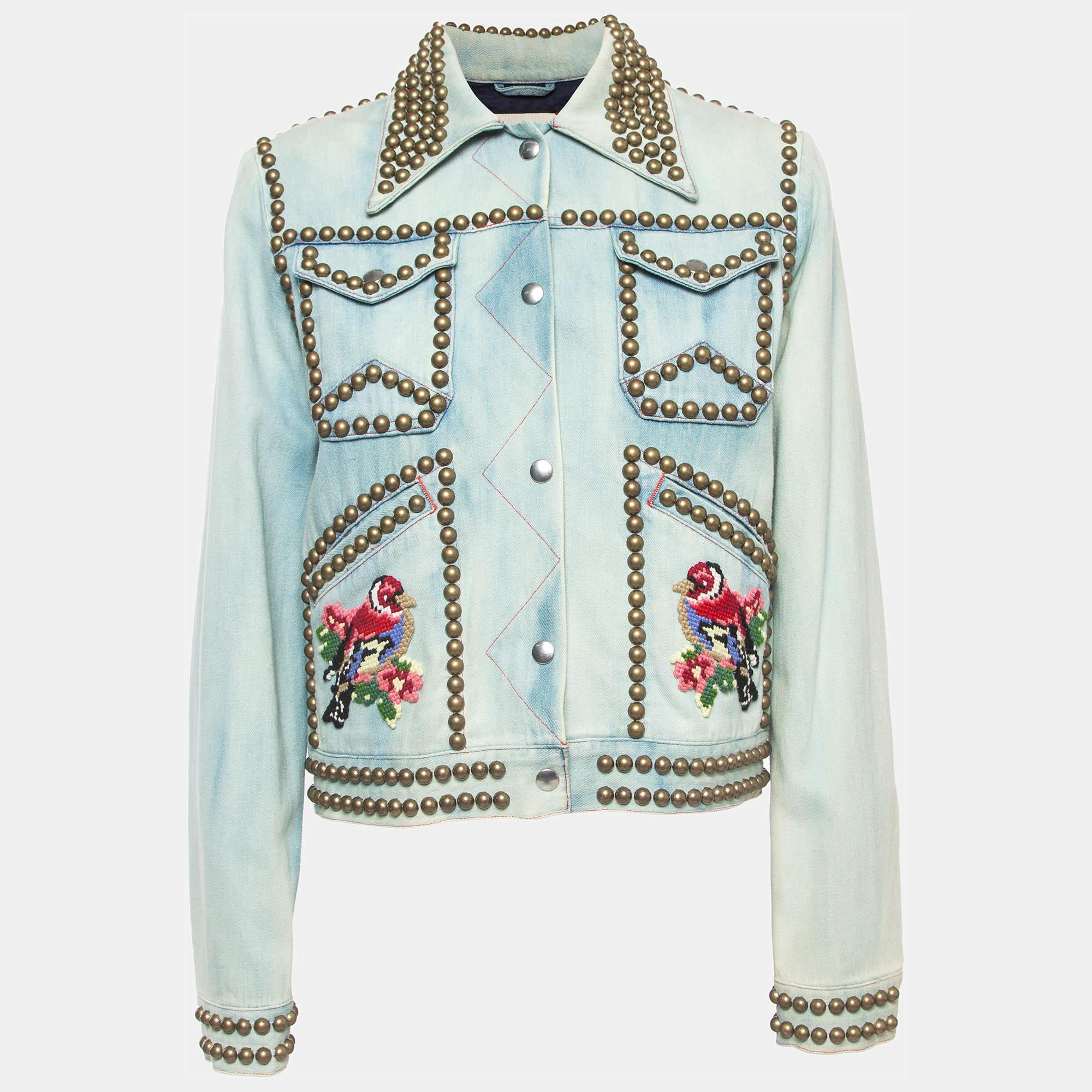 Gucci Blue Bird Applique Denim Studded Jacket M In Good Condition For Sale In Dubai, Al Qouz 2