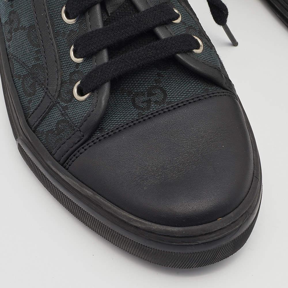Women's Gucci Blue/Black GG Canvas and Leather Low Top Sneakers Size 37 For Sale