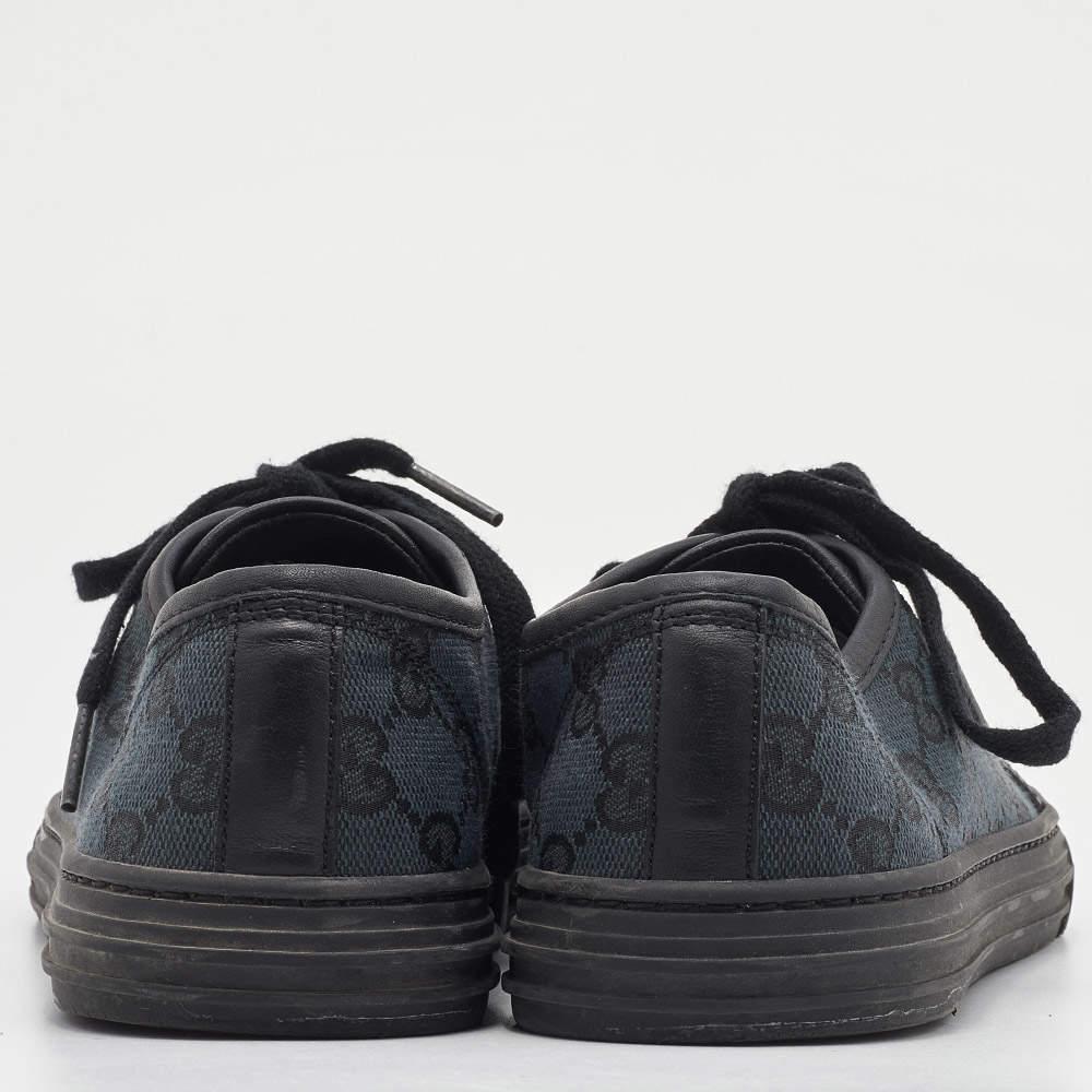 Gucci Blue/Black GG Canvas and Leather Low Top Sneakers Size 37 For Sale 2
