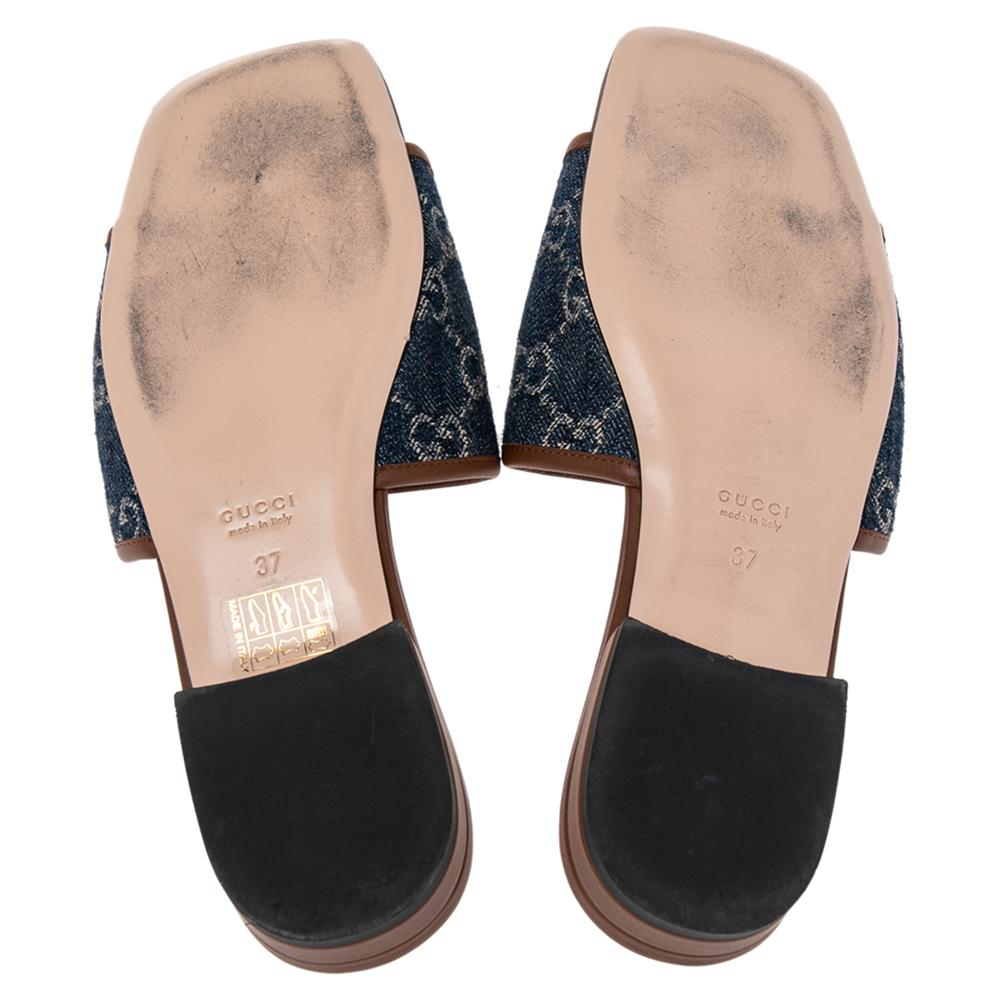 Gucci Blue Demin And Leather Double G Logo Slide Sandals Size 37 In Good Condition In Dubai, Al Qouz 2