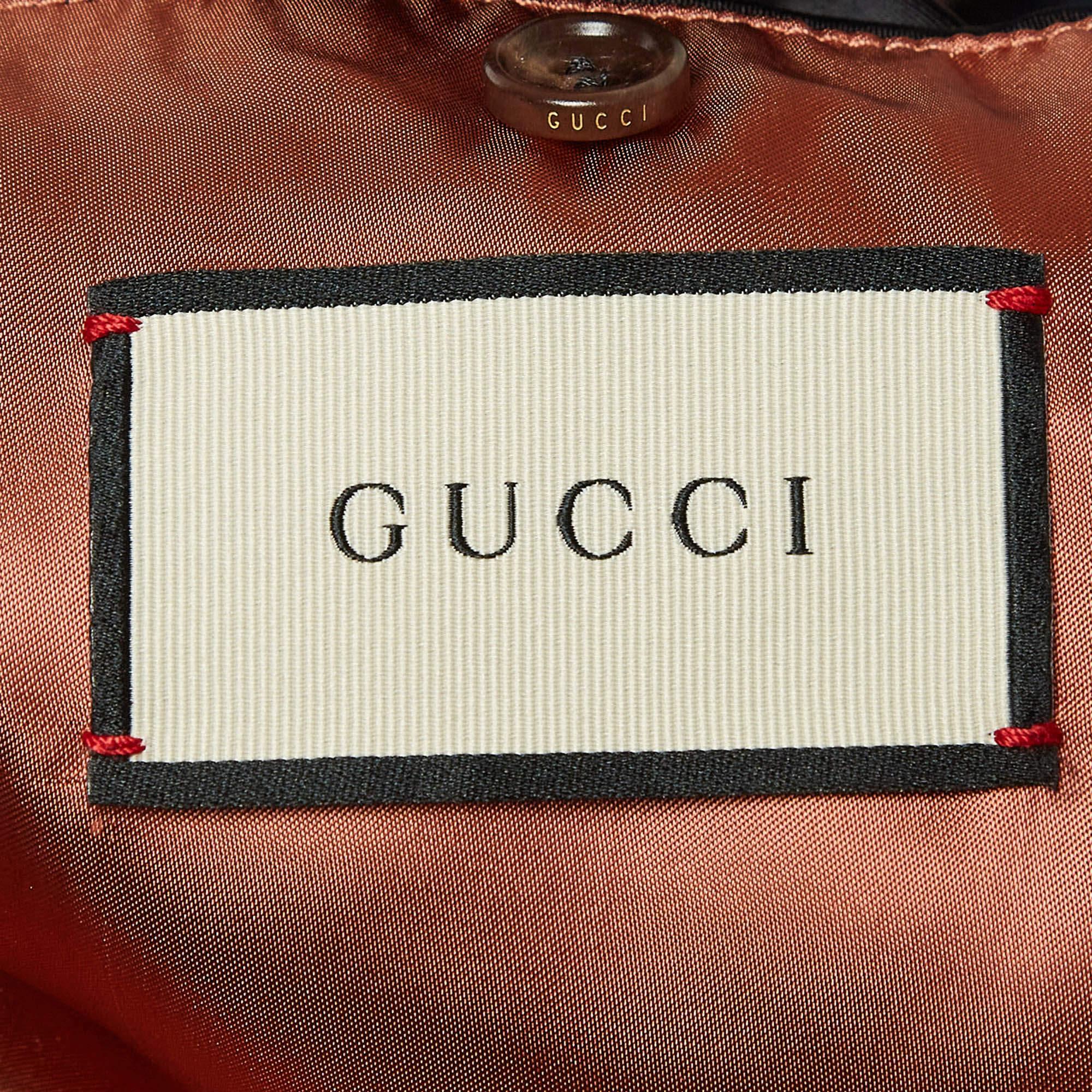 Gucci Giacca di jeans ricamata blu M. In condizioni buone in vendita a Dubai, Al Qouz 2