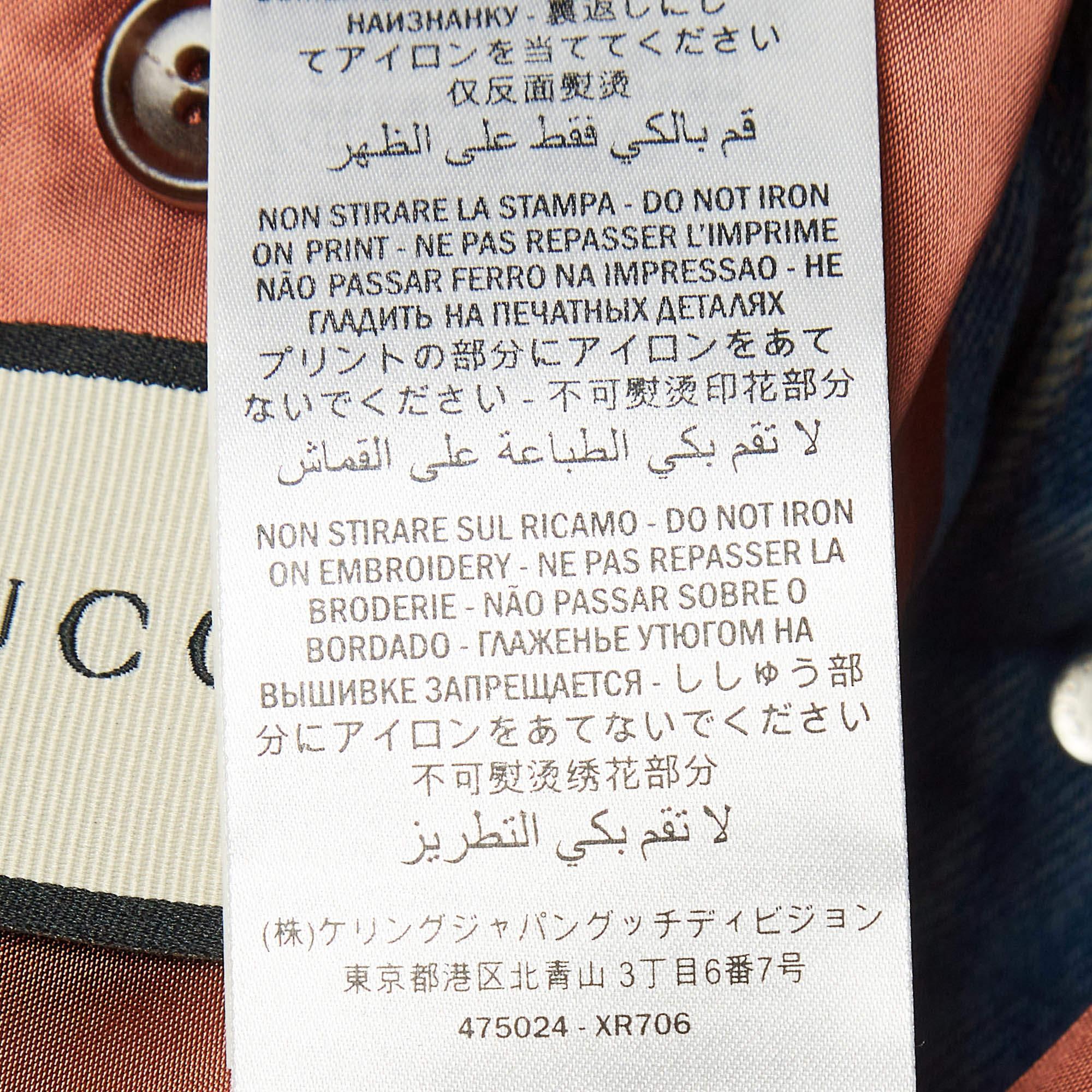 Gucci Giacca di jeans ricamata blu M. in vendita 1