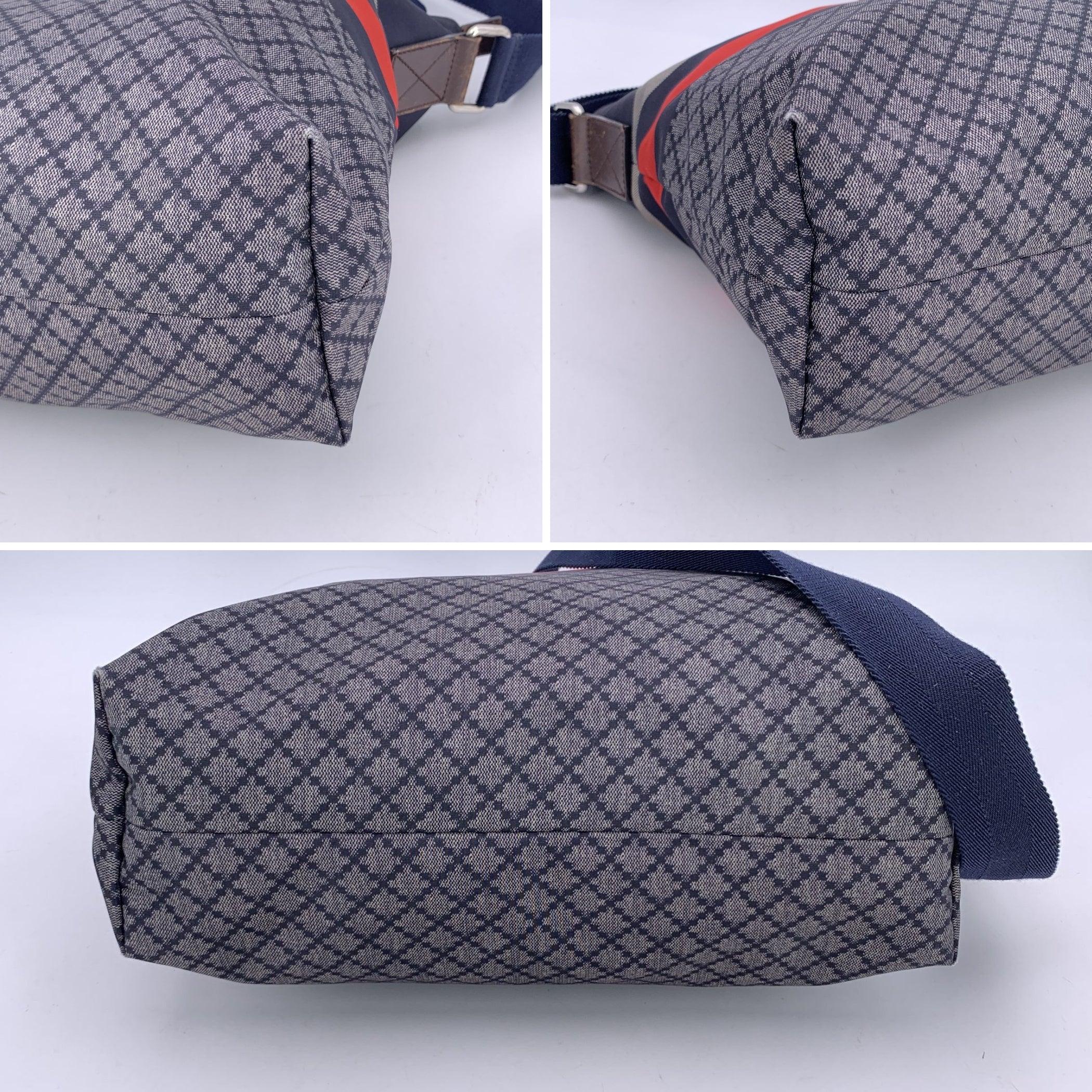 Women's or Men's Gucci Blue Diamond Nylon Canvas Crossbody Messenger Bag For Sale