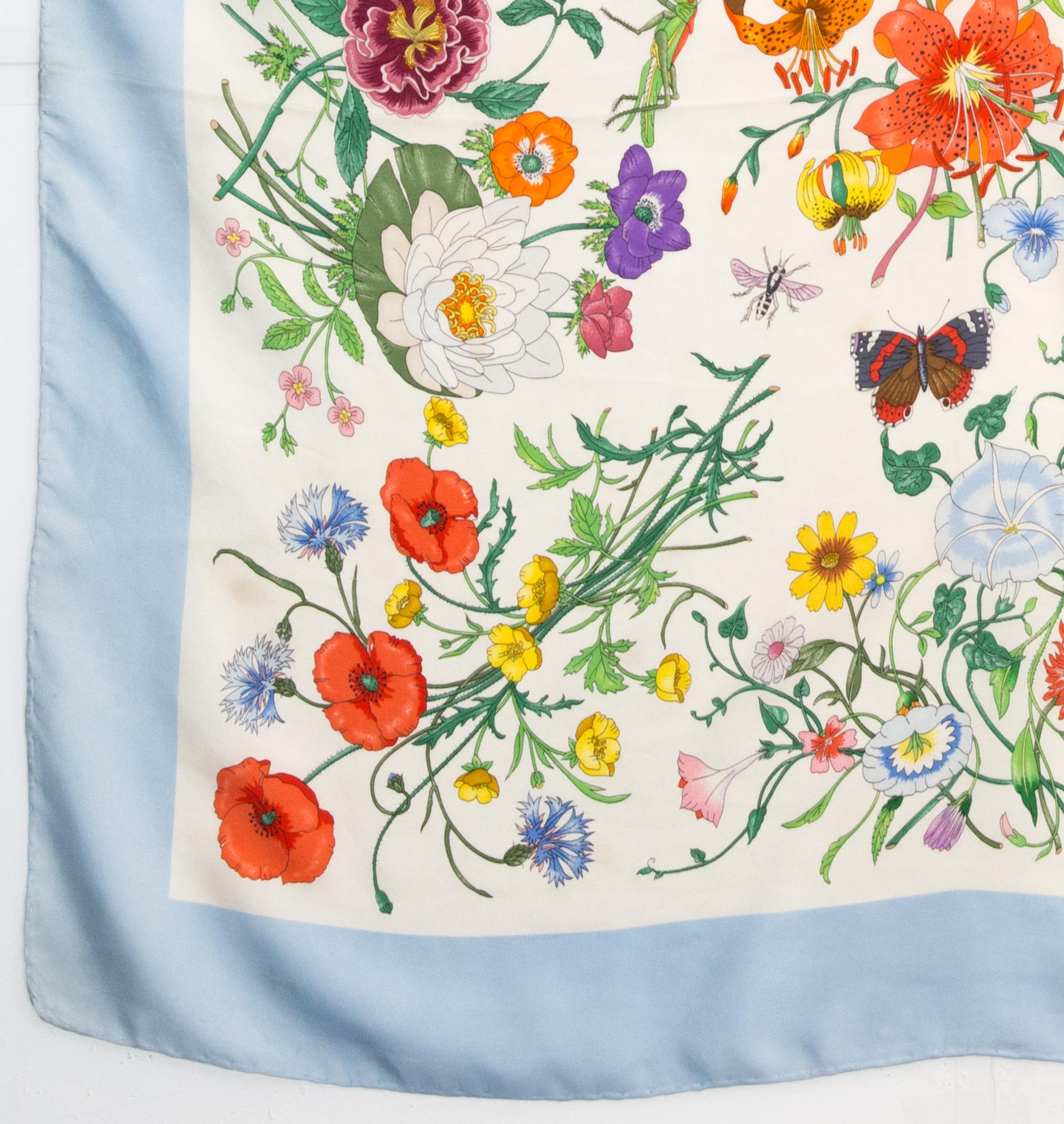 da uomo o donna Sciarpa in seta stampata Gucci Blue Flora in vendita