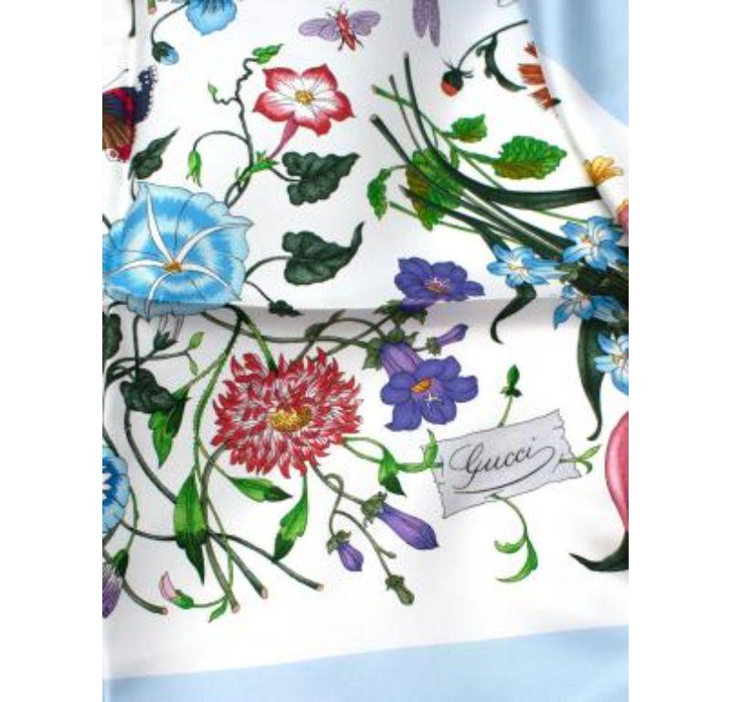 Gucci - Écharpe en soie bleue à imprimé floral Pour femmes en vente