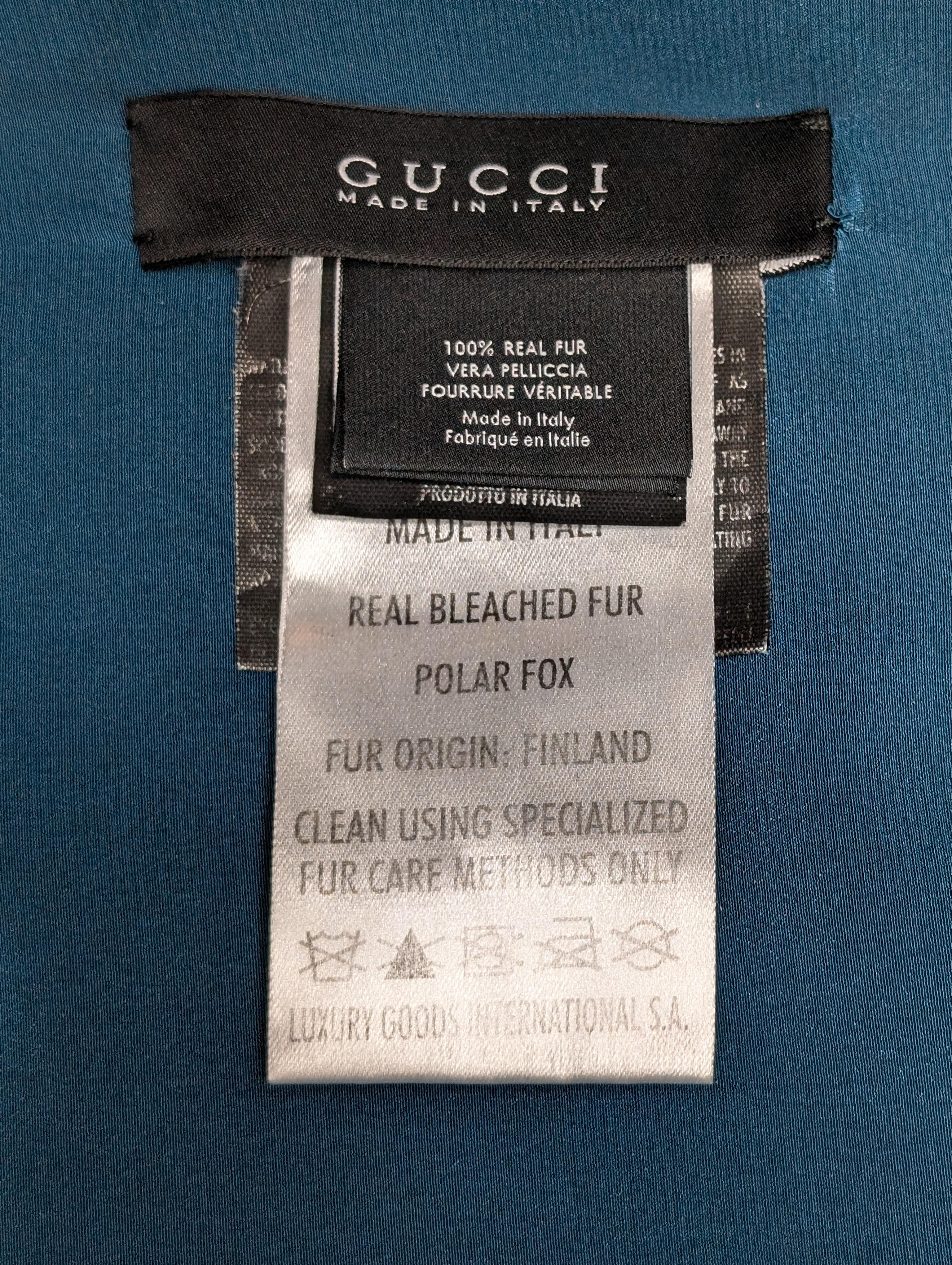 GUCCI blue fox  fur shawl F/W 2011 For Sale 13