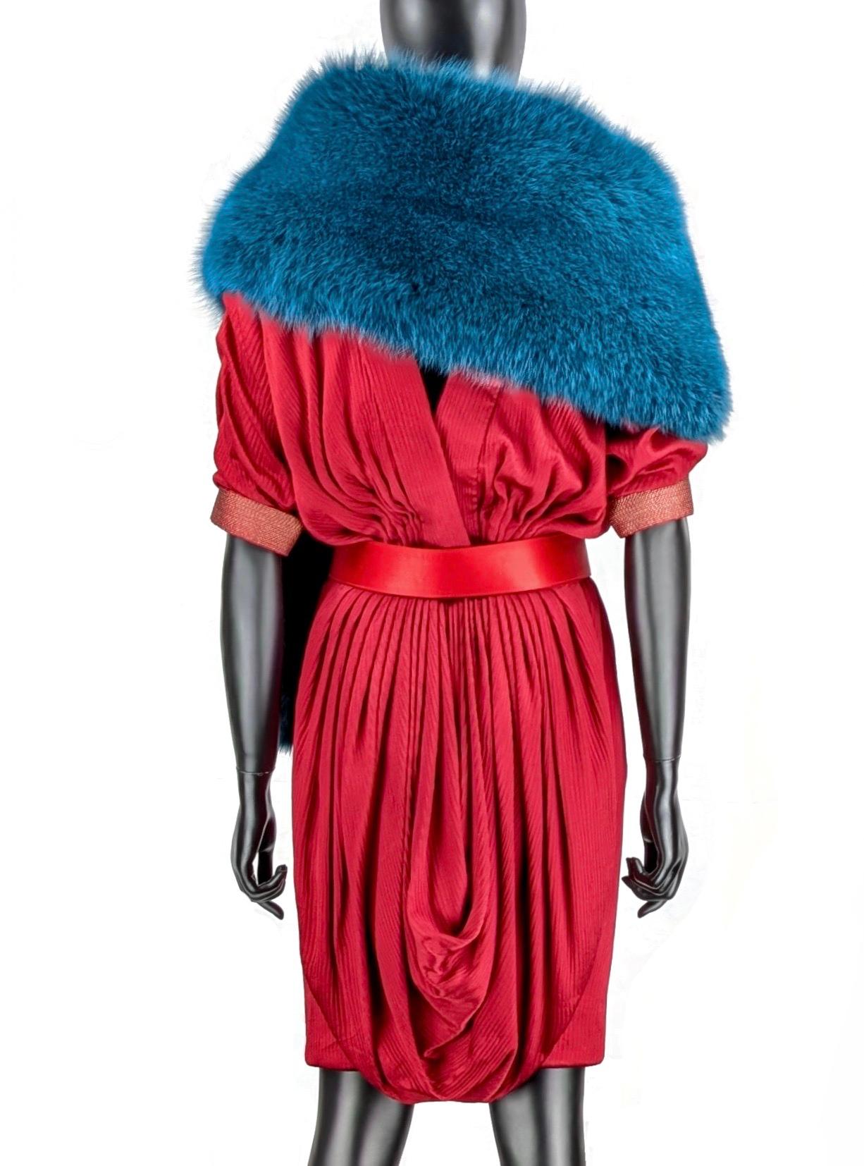 Women's GUCCI blue fox  fur shawl F/W 2011 For Sale