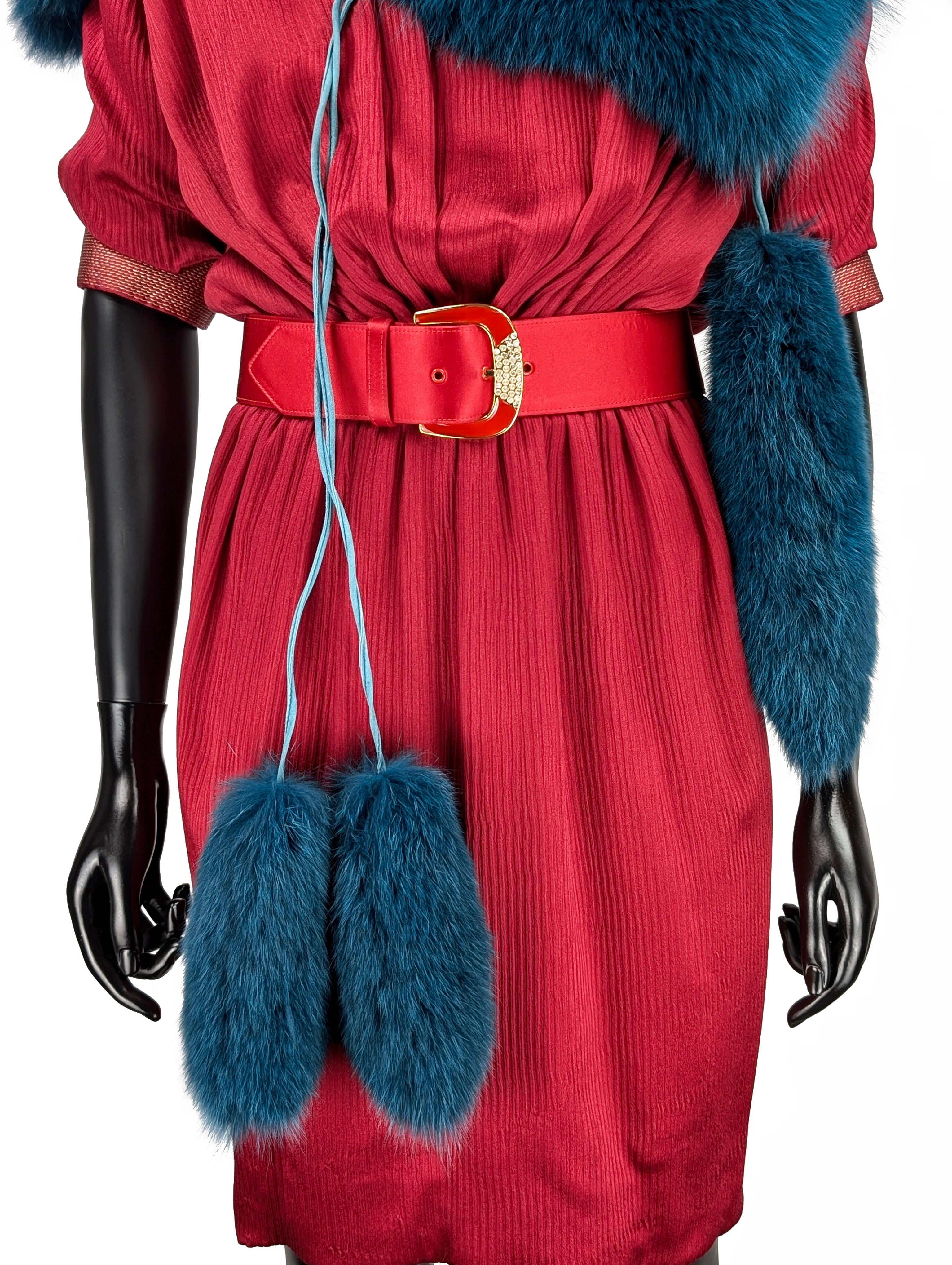 GUCCI blue fox  fur shawl F/W 2011 For Sale 1