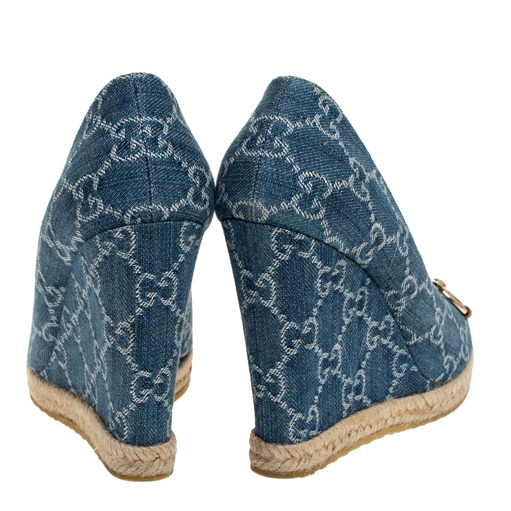 Gray Gucci Blue GG Denim Charlotte Horsebit Peep Toe Wedge Pumps Size 39.5