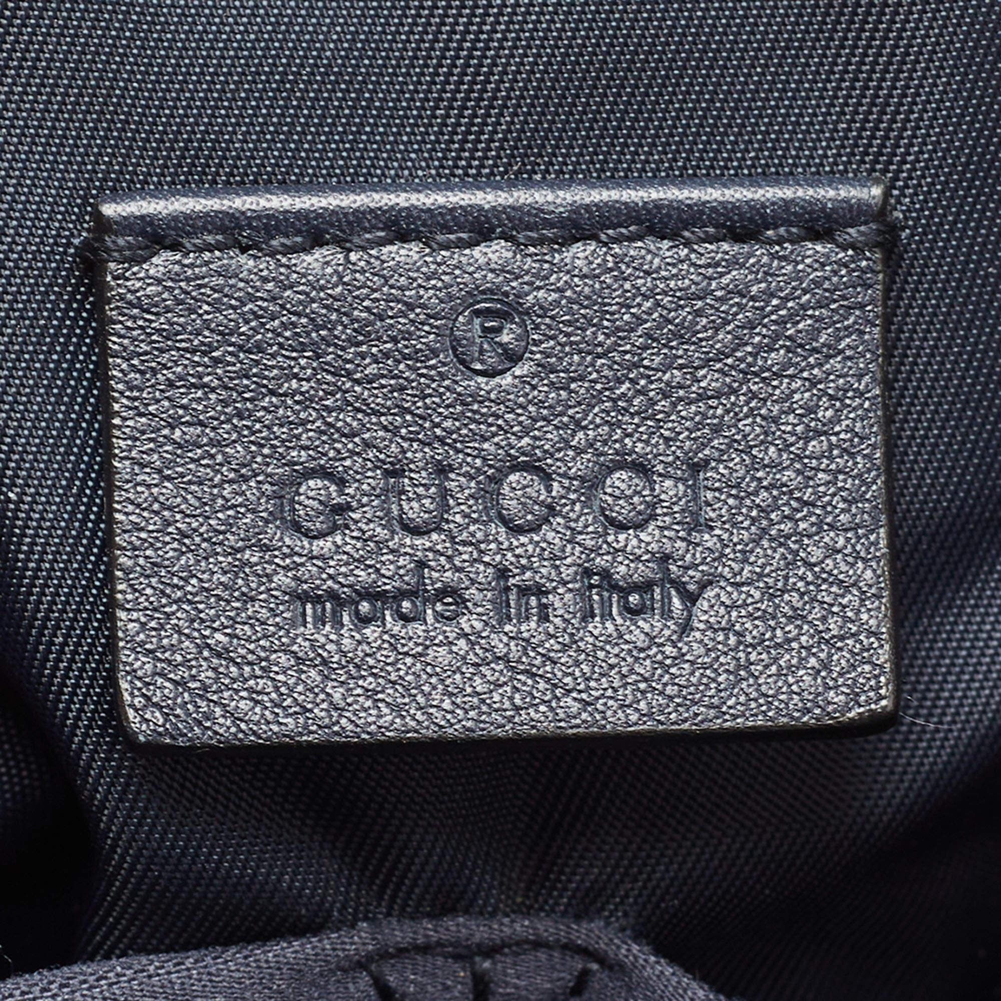 Gucci - Sac de messager Diaper en nylon bleu GG 1