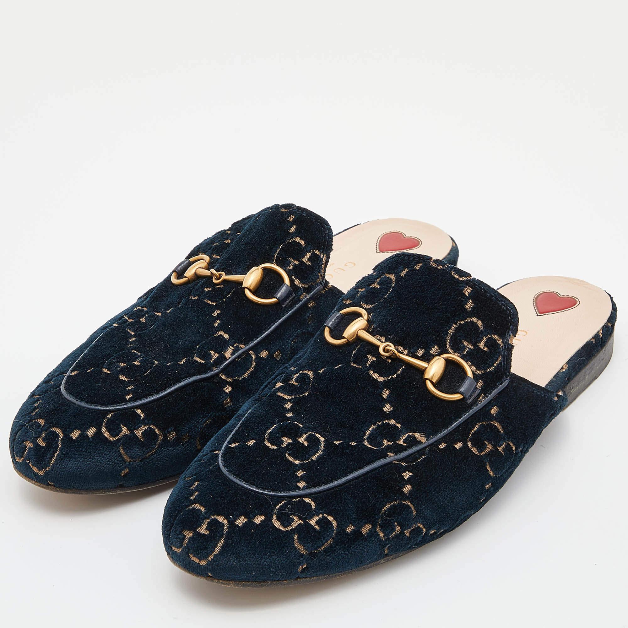 Gucci Blue/Gold GG Velvet Princetown Flat Mules Size 38 In Good Condition In Dubai, Al Qouz 2