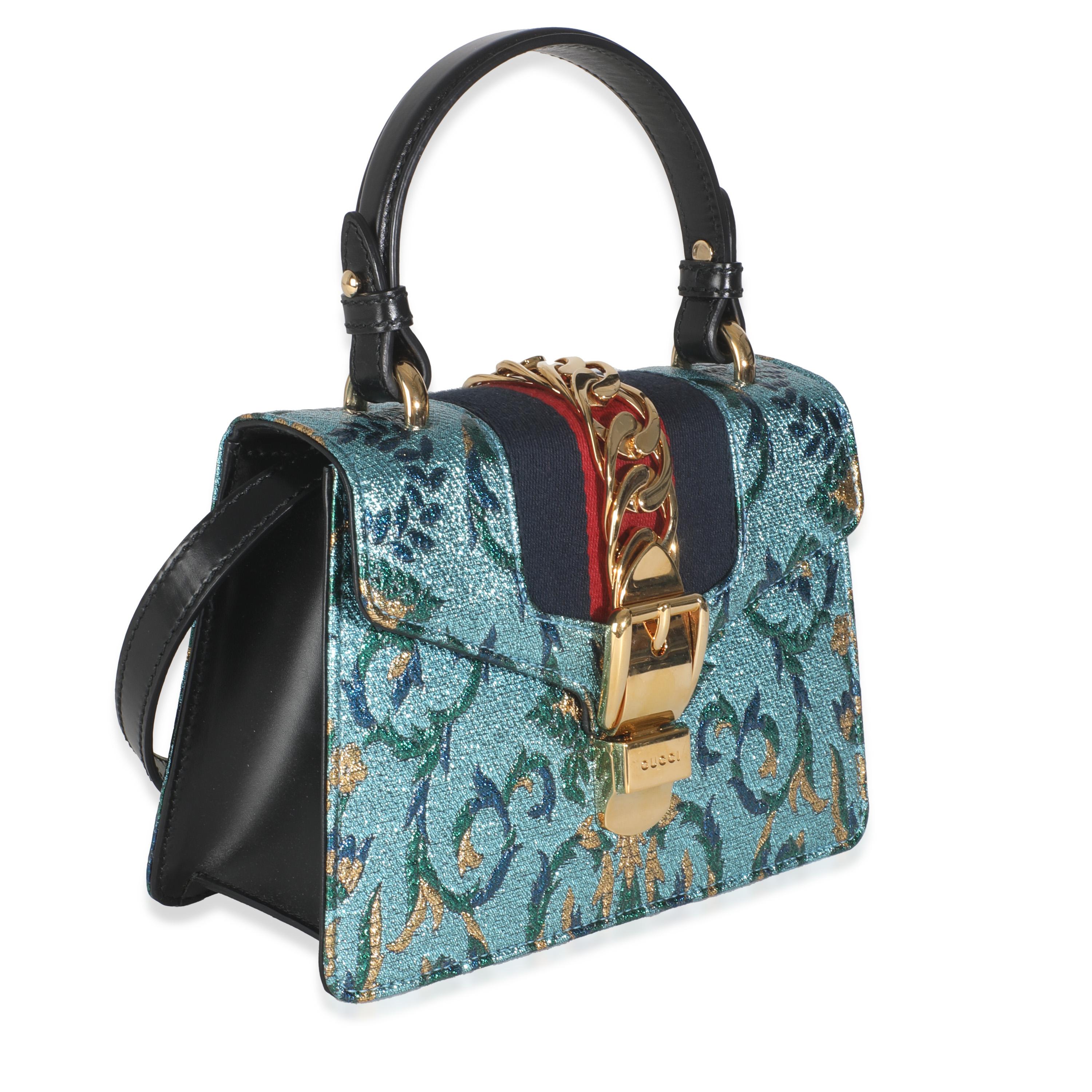 Blu Gucci Borsa Mini Sylvie Top Handle in broccato ricamato blu iridescente in vendita