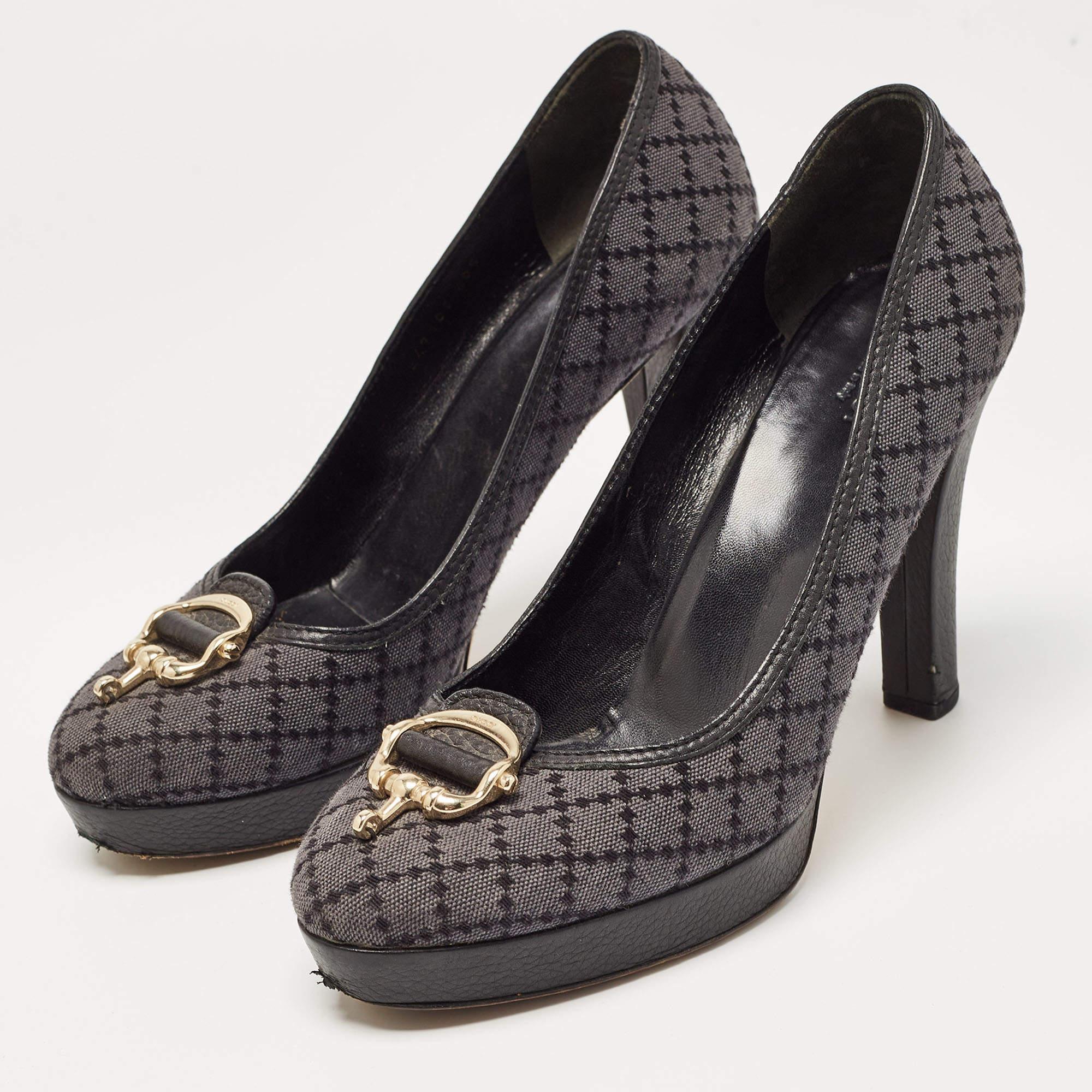 The fashion house's tradition of excellence, coupled with modern design sensibilities, works to make these Gucci pumps a fabulous choice. They'll help you deliver a chic look with ease.