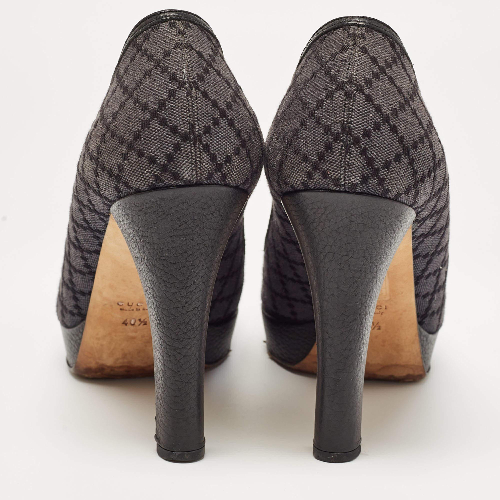 Women's Gucci Blue/Lead Diamante Canvas And Leather Trim Icon Bit Peep Toe Pump Size40.5 For Sale