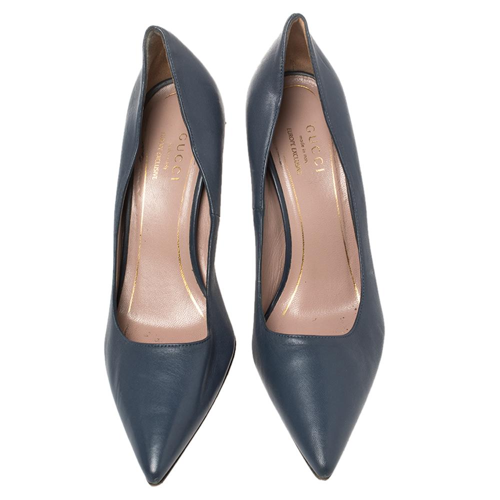 Gray Gucci Blue Leather Adina Horsebit Pointed Toe Pumps Size 36 For Sale