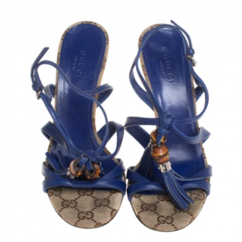 Gucci Blue Leather Bamboo Tassel Open Toe Ankle Strap Sandals Size 35.5 In Good Condition For Sale In Dubai, Al Qouz 2