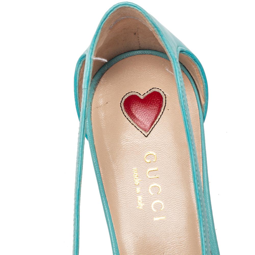 Gucci Blue Leather Cherry-Embellished Pumps Size 36 In Good Condition In Dubai, Al Qouz 2