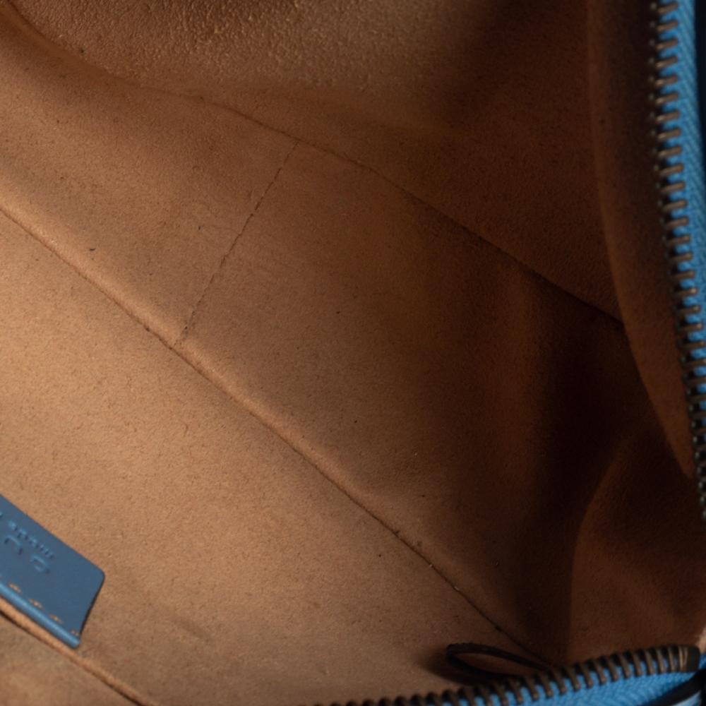 Gucci Blue Leather GG Marmont Camera Crossbody Bag In Good Condition In Dubai, Al Qouz 2