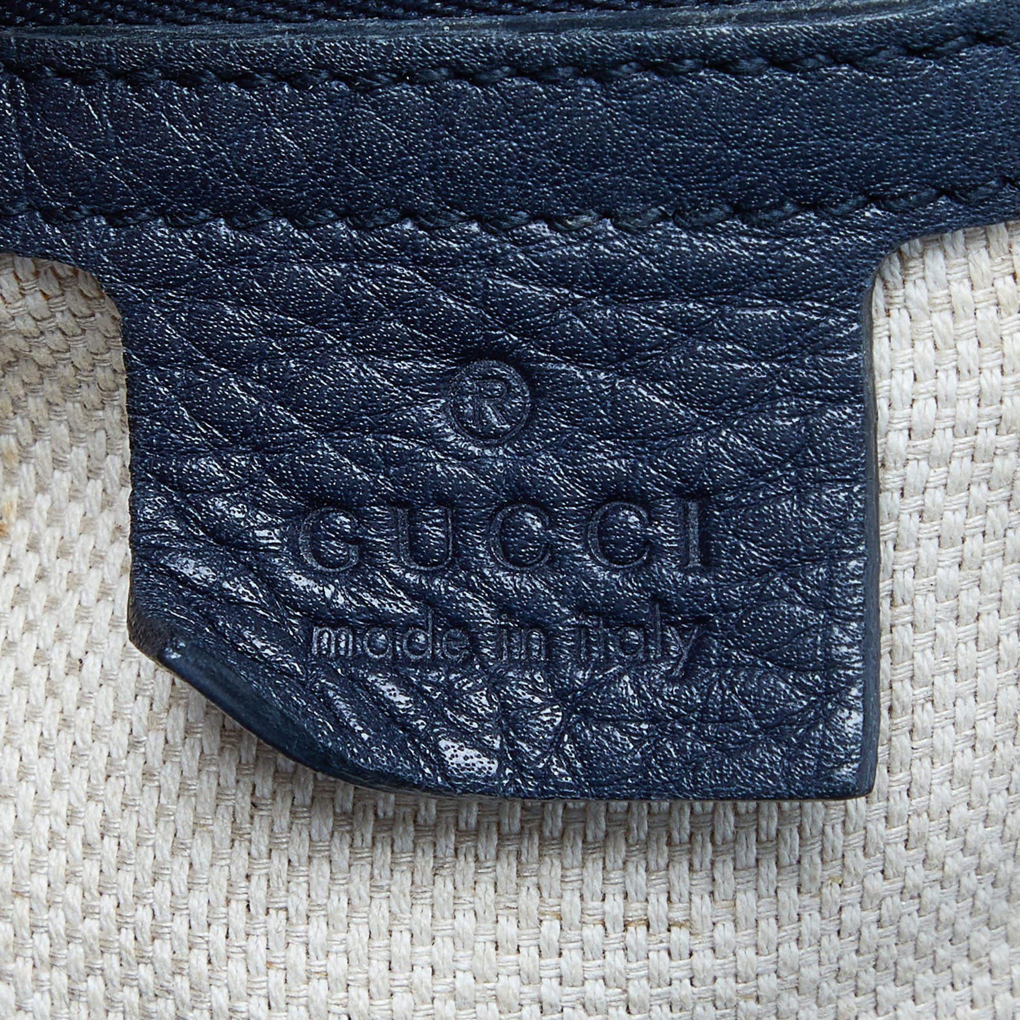 Gucci grand sac fourre-tout Soho en cuir bleu en vente 7