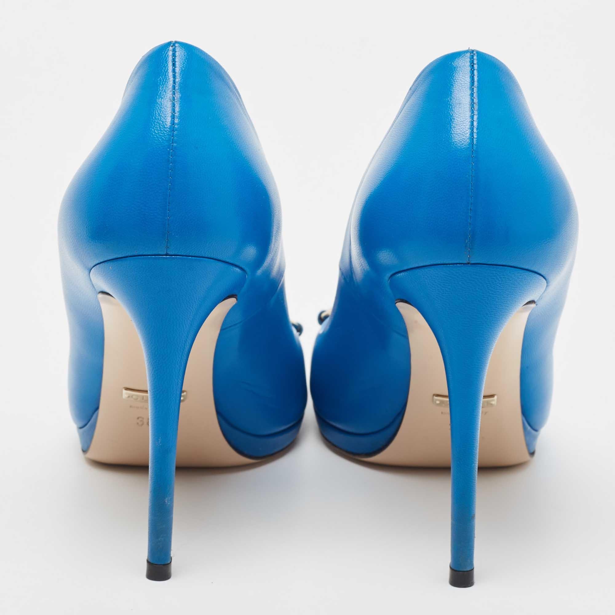 Gucci Blue Leather New Hollywood Platform Pumps Size 38.5 In Good Condition For Sale In Dubai, Al Qouz 2