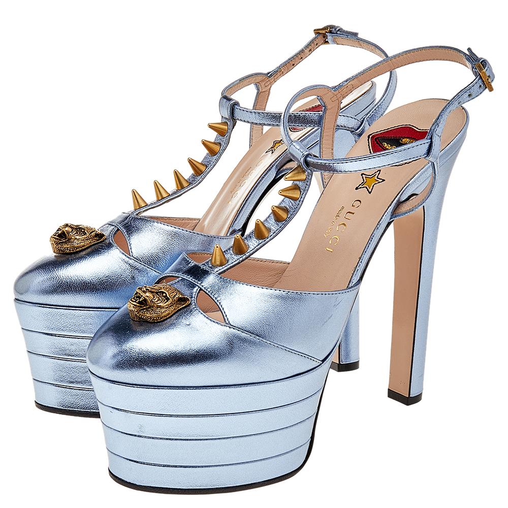 Gucci Blue Leather Spike-Embellished Platform Sandals Size 37.5 In New Condition In Dubai, Al Qouz 2