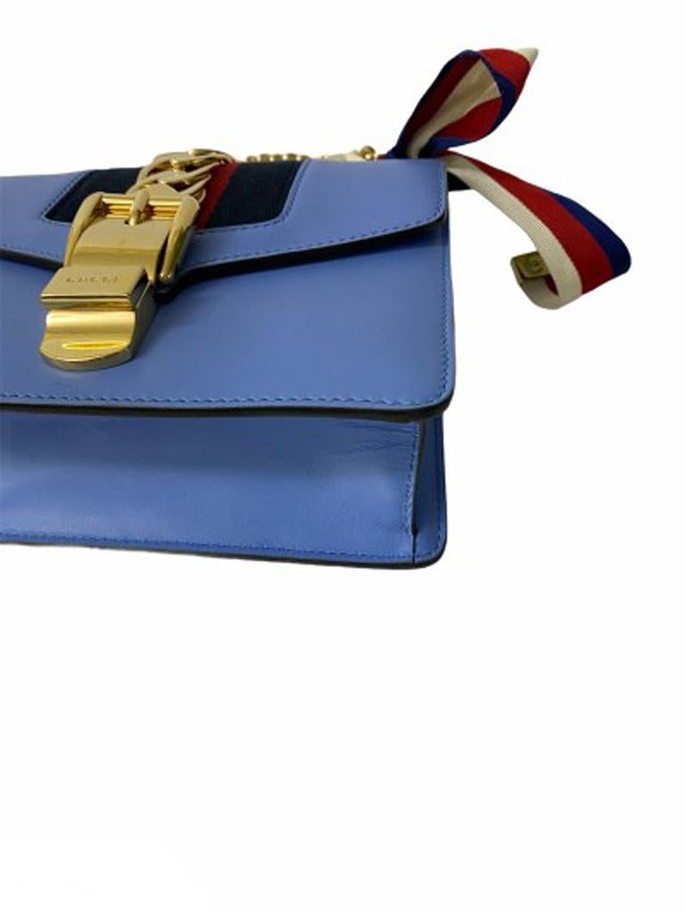 Gucci Blue Leather Sylvie Mini Shoulder Bag In Excellent Condition In Torre Del Greco, IT