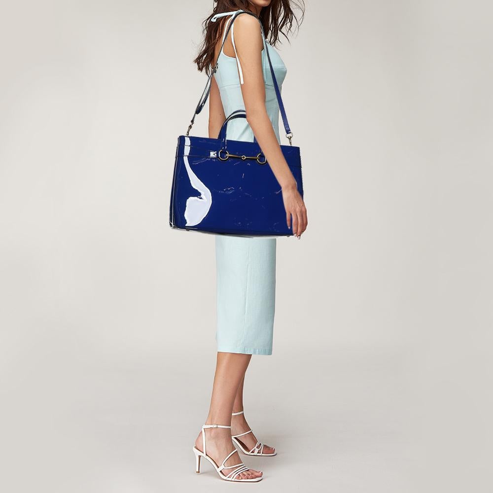 Gucci Blue Patent Leather Large Bright Bit Tote In Excellent Condition In Dubai, Al Qouz 2