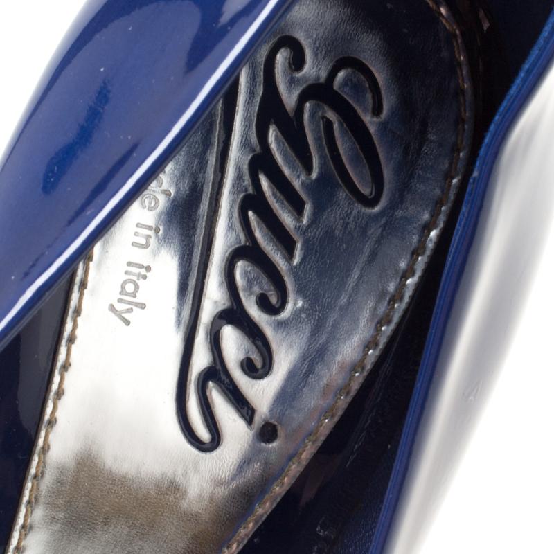 Gucci Blue Patent Leather Platform Pumps Size 36.5 1