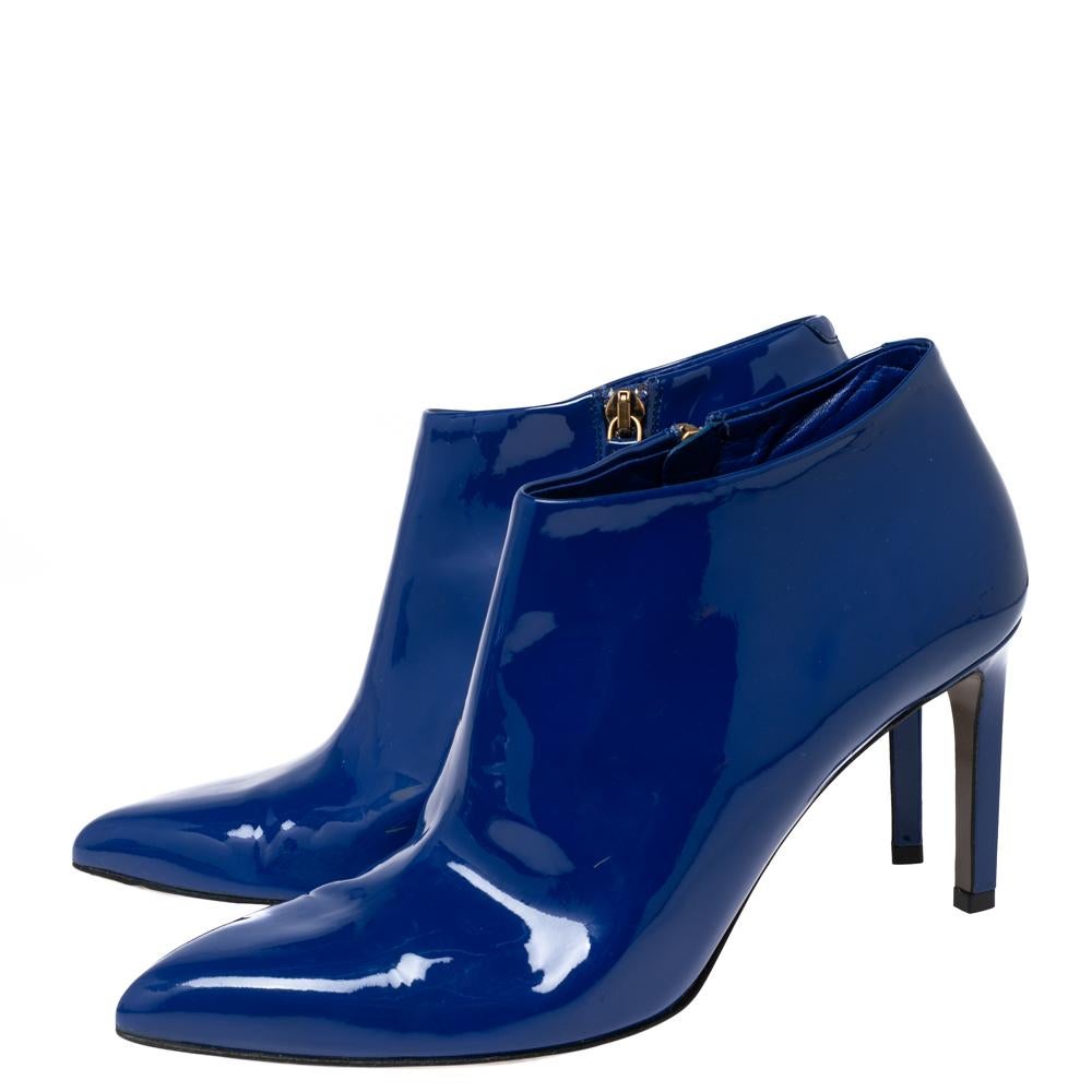 Gucci Blue Patent Leather Pointed Toe Booties Size 38 In Good Condition For Sale In Dubai, Al Qouz 2