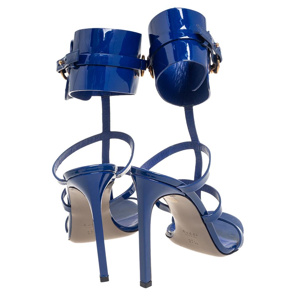 Gucci Blue Patent Leather Ursula Horsebit Ankle Strap Sandals Size 37.5 In Good Condition In Dubai, Al Qouz 2