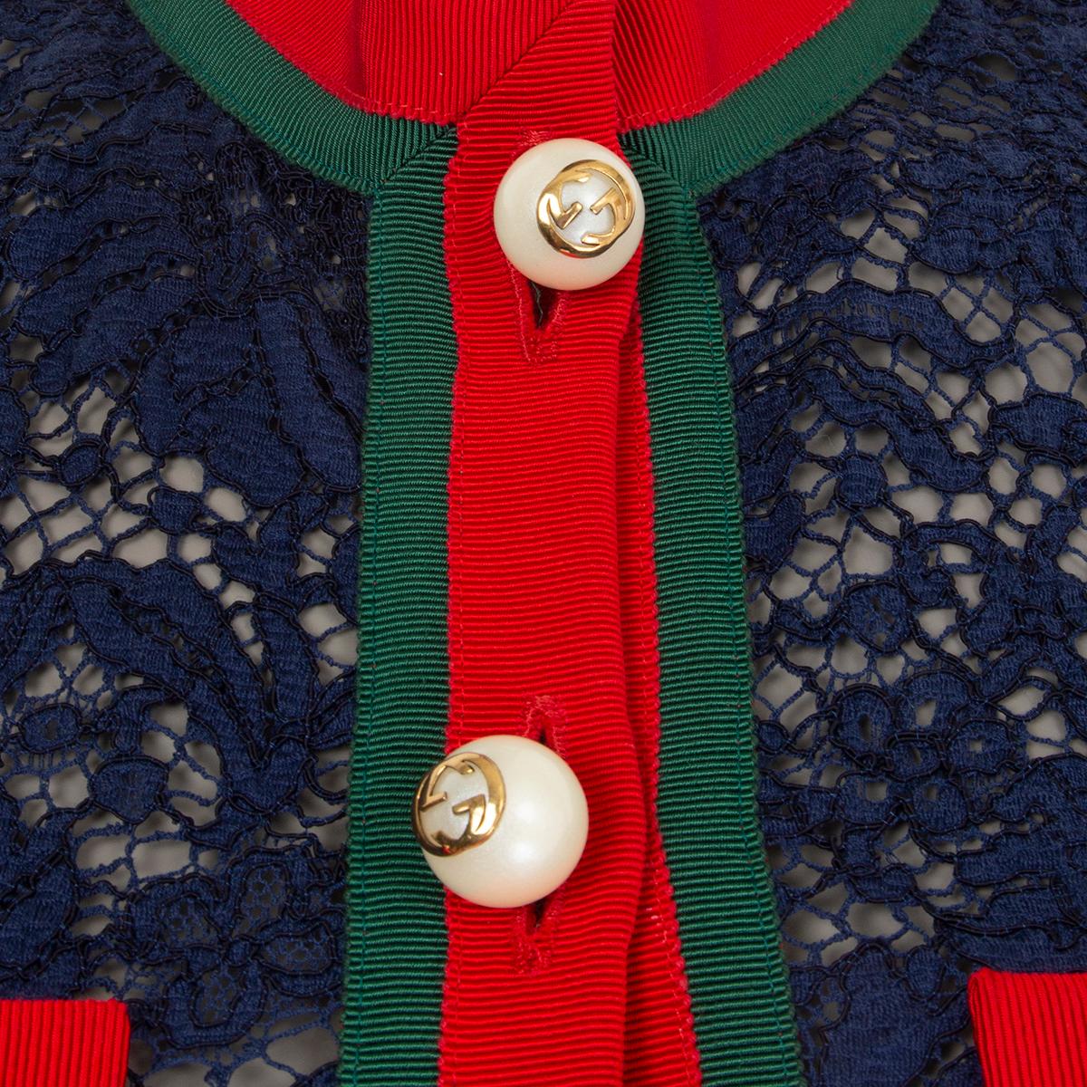 Cardigan Gucci en dentelle bleue orné de perles, taille 40 S Pour femmes en vente