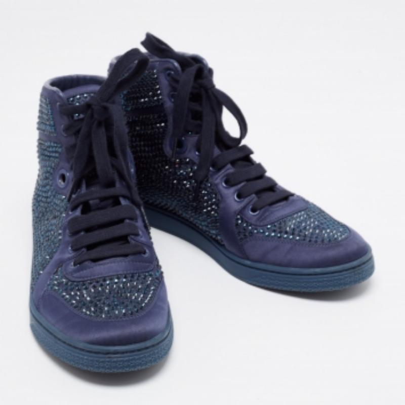 Gucci Blau Satin Kristall verschönert High Top Turnschuhe Größe 39,5 im Angebot 2