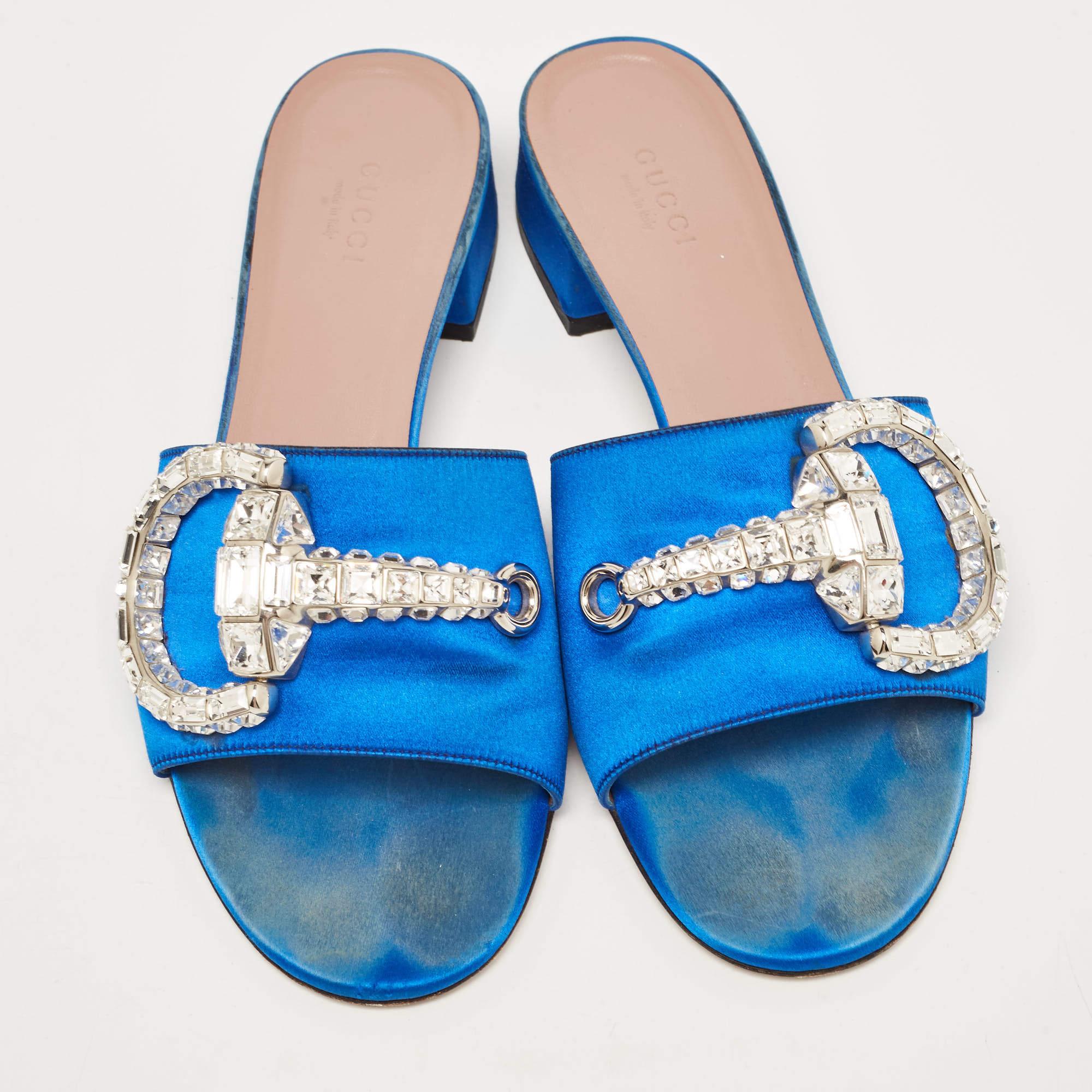 Gucci Bleu Satin Crystal Horsebit Maxime Slide Sandals Size 38.5 en vente 4