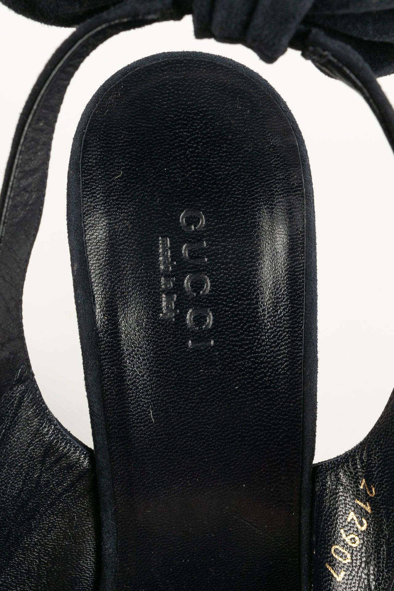 Gucci Blue Suede and Red Patent Leather Sandals For Sale 4