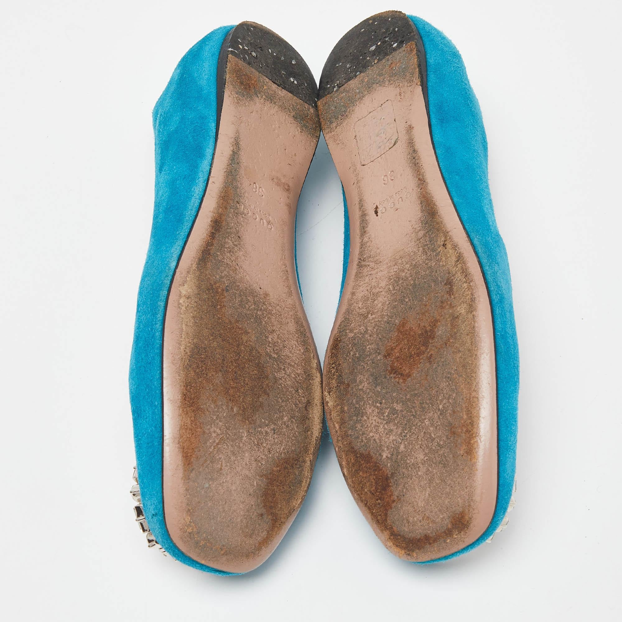 Gucci Ballerine in pelle scamosciata blu con cristalli intrecciati G Taglia 36 in vendita 1