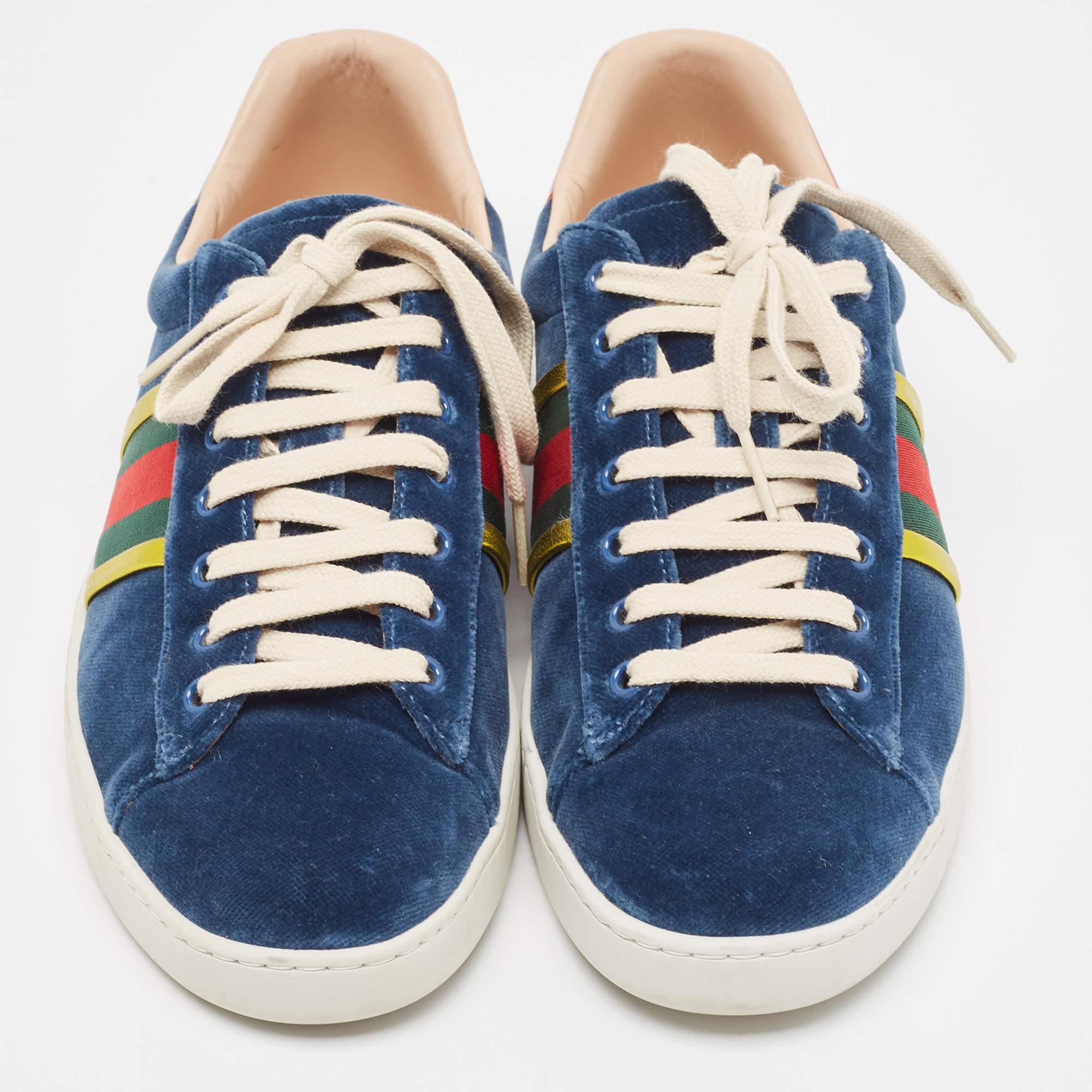 Gucci Blue Velvet And Foil Leather Web Detail Ace Sneakers Size 42.5 In Good Condition For Sale In Dubai, Al Qouz 2