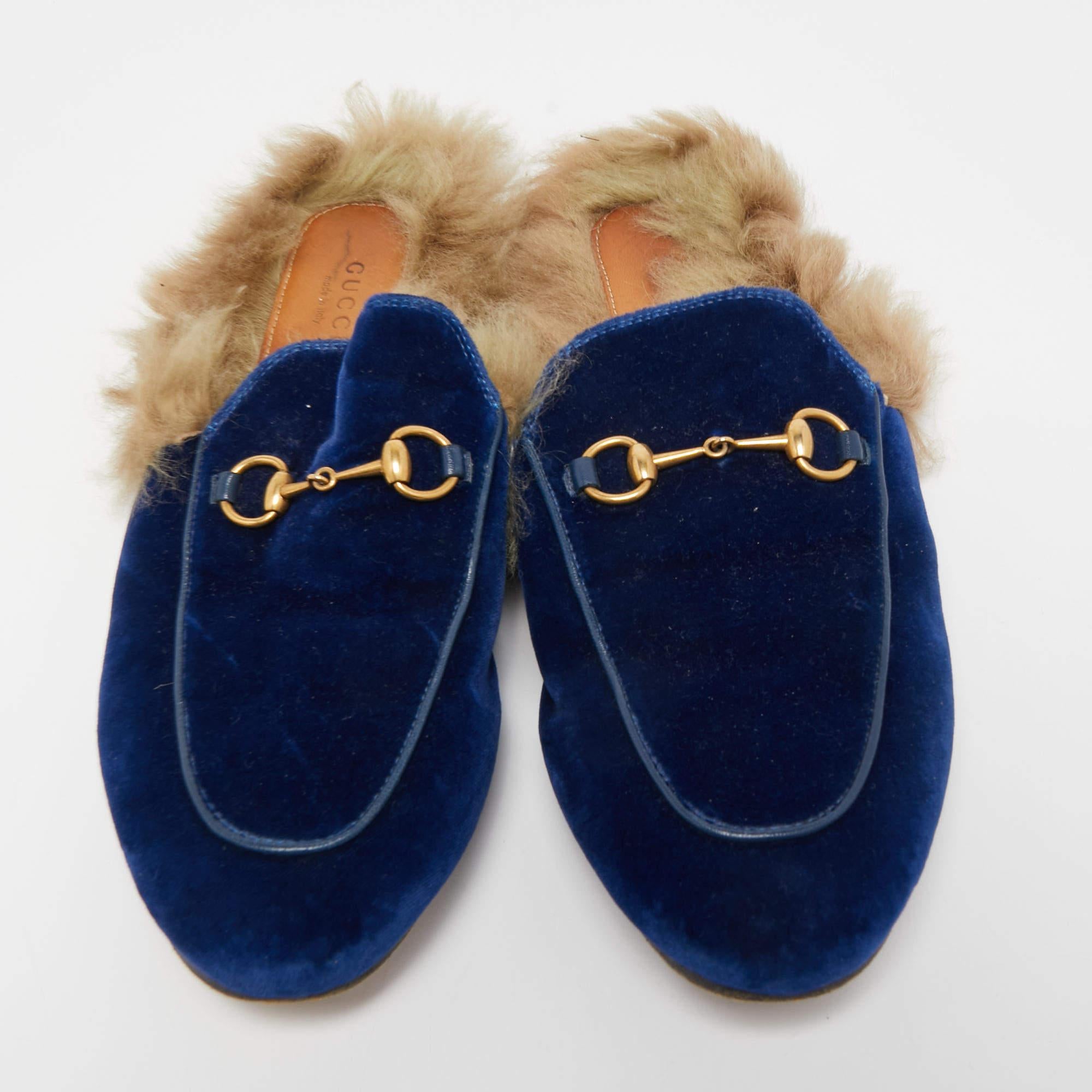 Create effortless styles with these Gucci mules. Made of quality materials, they are designed to elevate your OOTD and keep you in comfort all day long.

