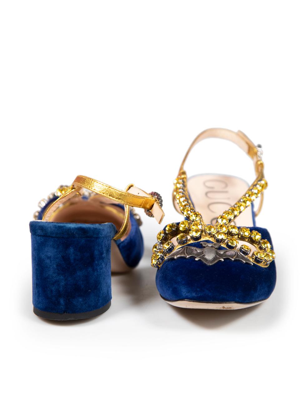 Gucci Blaue kristallverzierte Heels aus Samt mit Kristallverzierung Größe IT 38 im Zustand „Gut“ im Angebot in London, GB