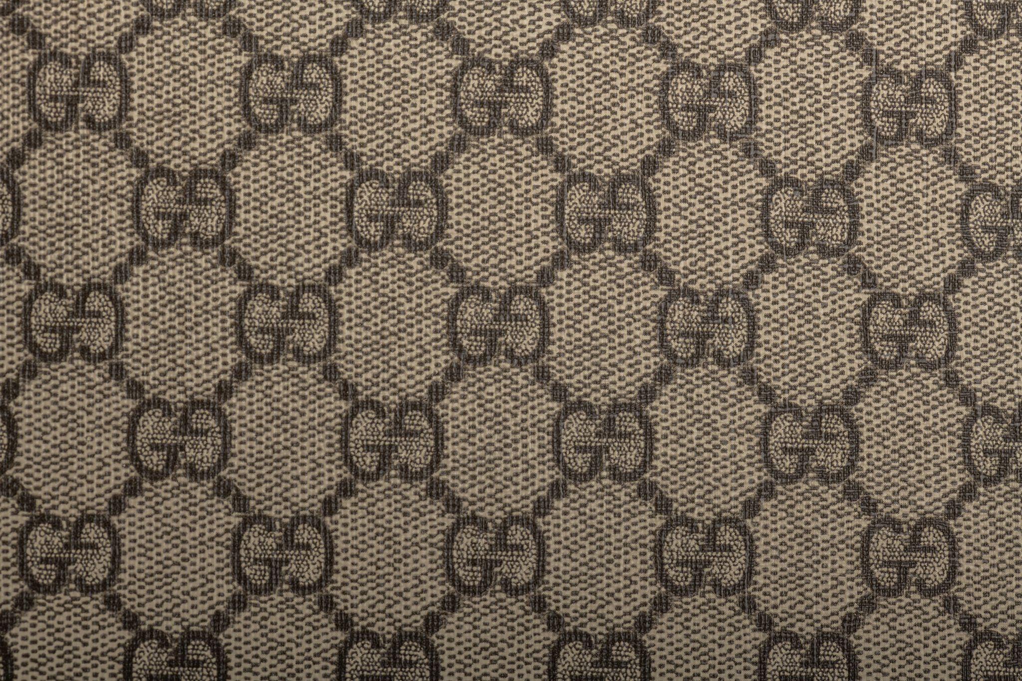 Gucci BNIB Pochette monogrammée avec tigre 4