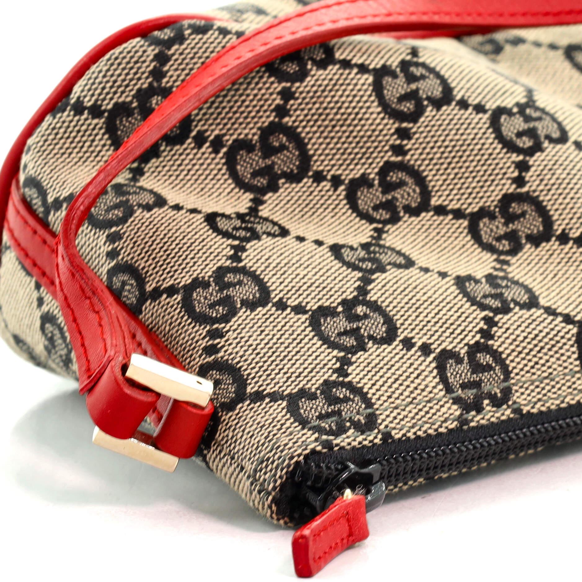 Gucci Boat Pochette GG Canvas Small In Good Condition In NY, NY