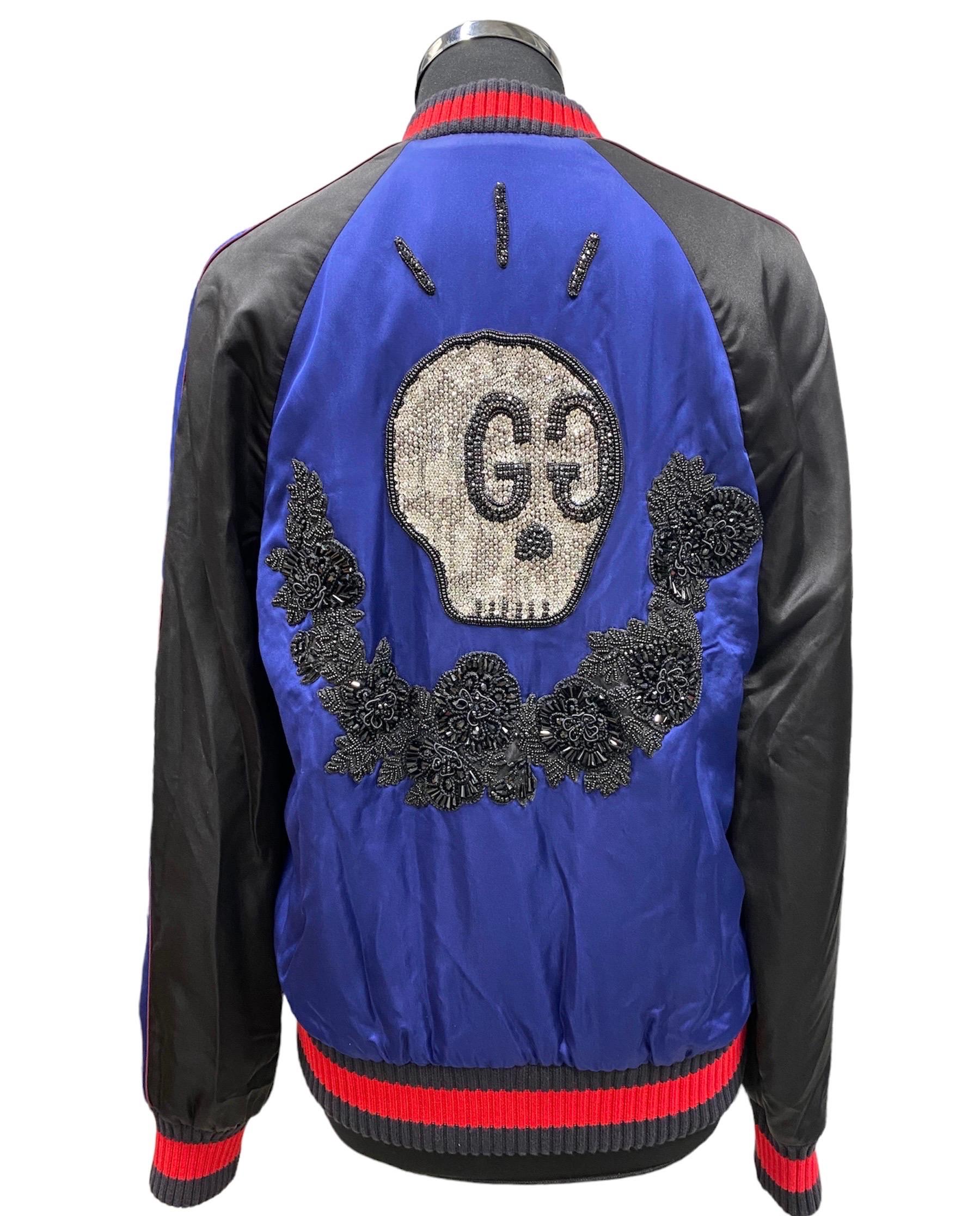 Gucci Bomberjacke mit blauem Totenkopf  für Damen oder Herren im Angebot