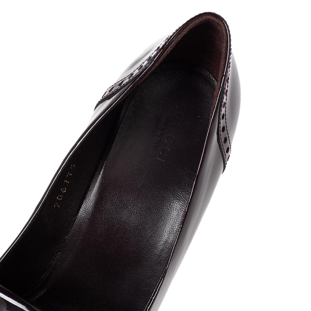 Gucci Burdeos charol Horsebit Fringe Loafer Bombas Tamaño 39.5 2