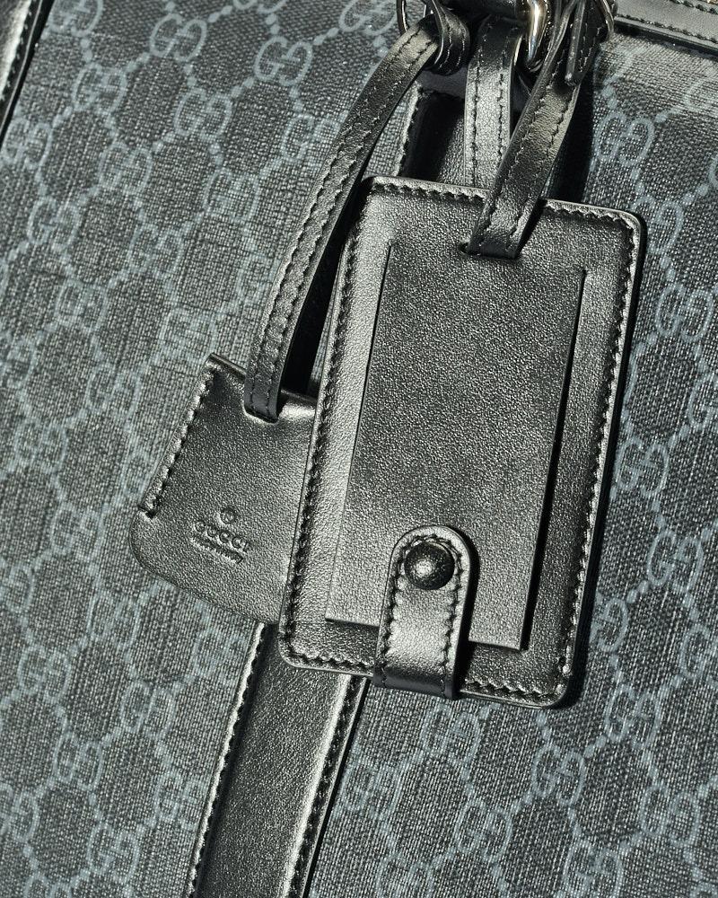 Gucci Medium GG Supreme Duffle Bag Schwarz im Angebot 6