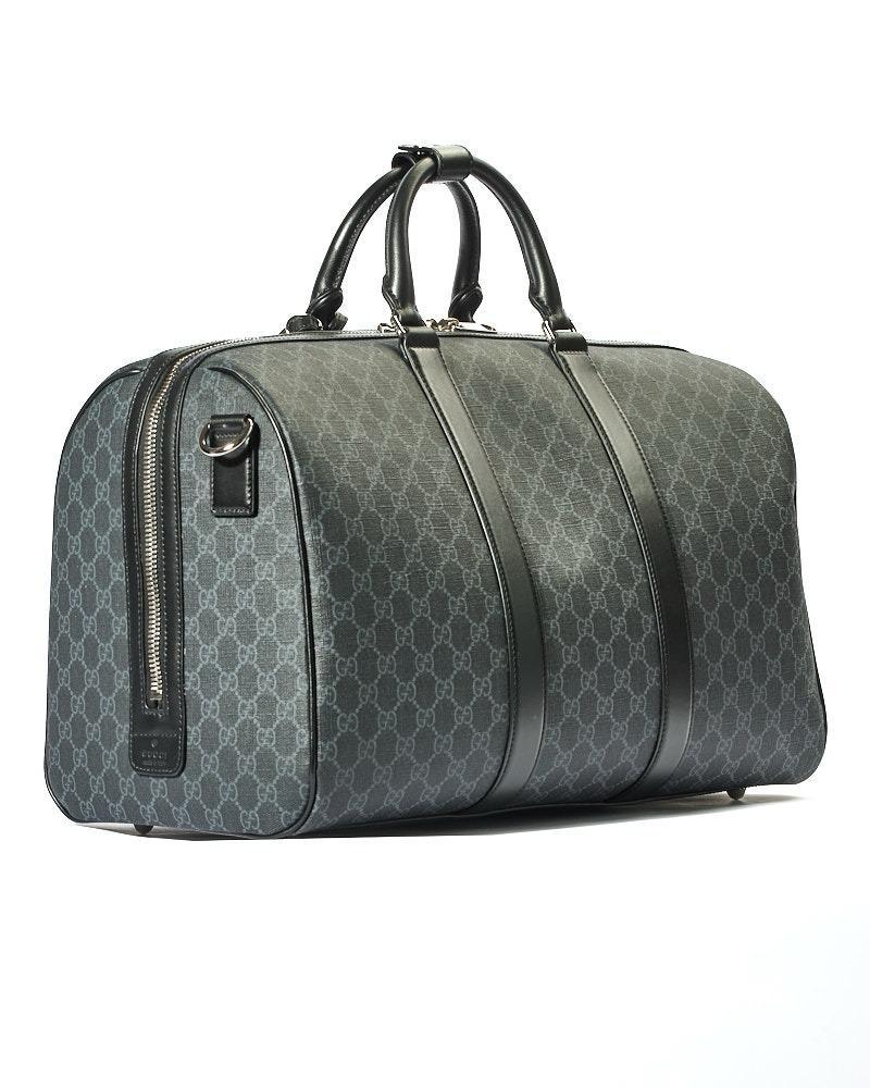 Gucci Medium GG Supreme Duffle Bag Schwarz Damen im Angebot