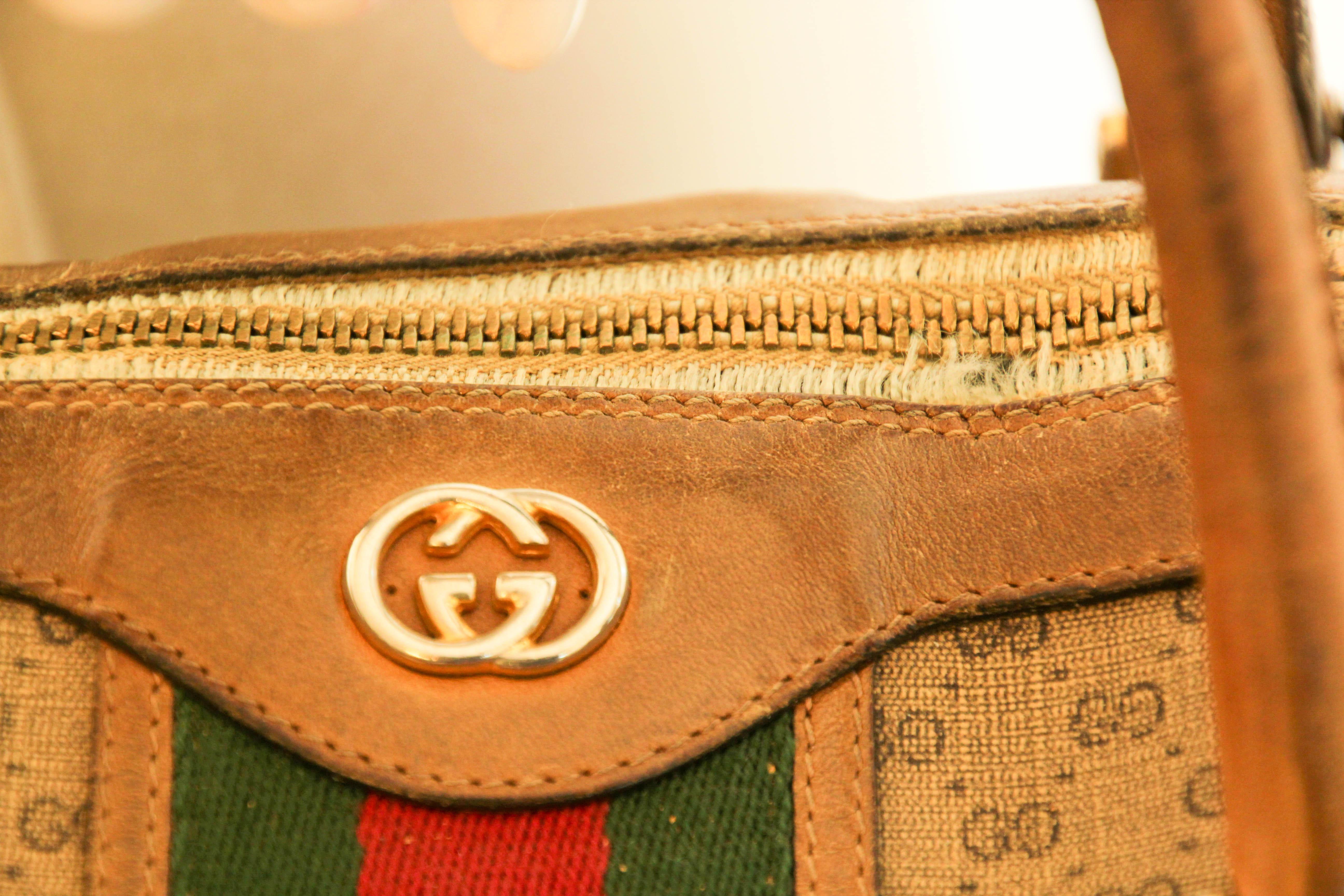 Women's or Men's GUCCI Boston Bag Web GG Supreme Monogram Vintage Gucci 1970s For Sale