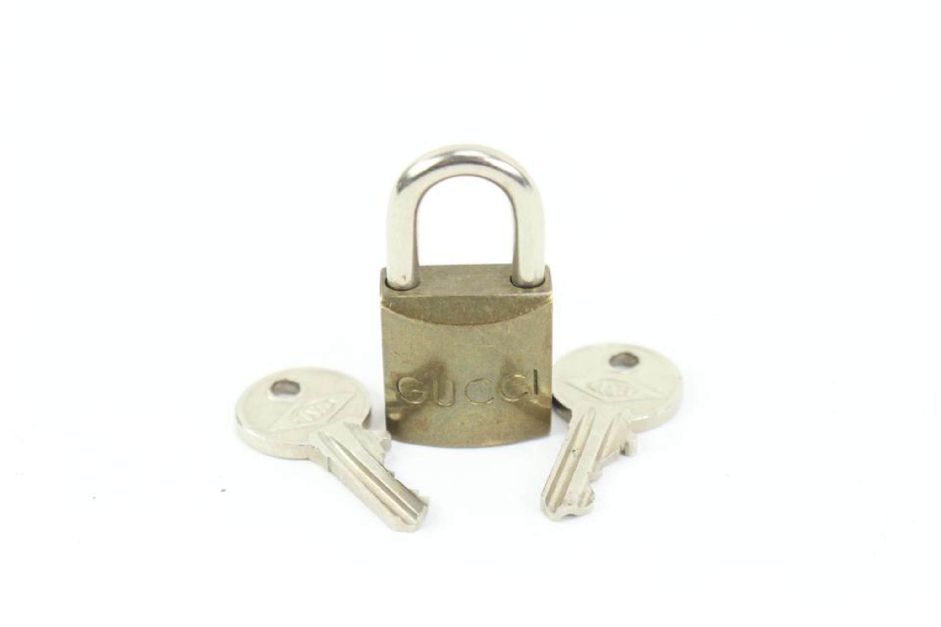 Gucci Brace G Logo Lock and Key Set Cadena Bag Charm Padlock 69g315s In Good Condition In Dix hills, NY