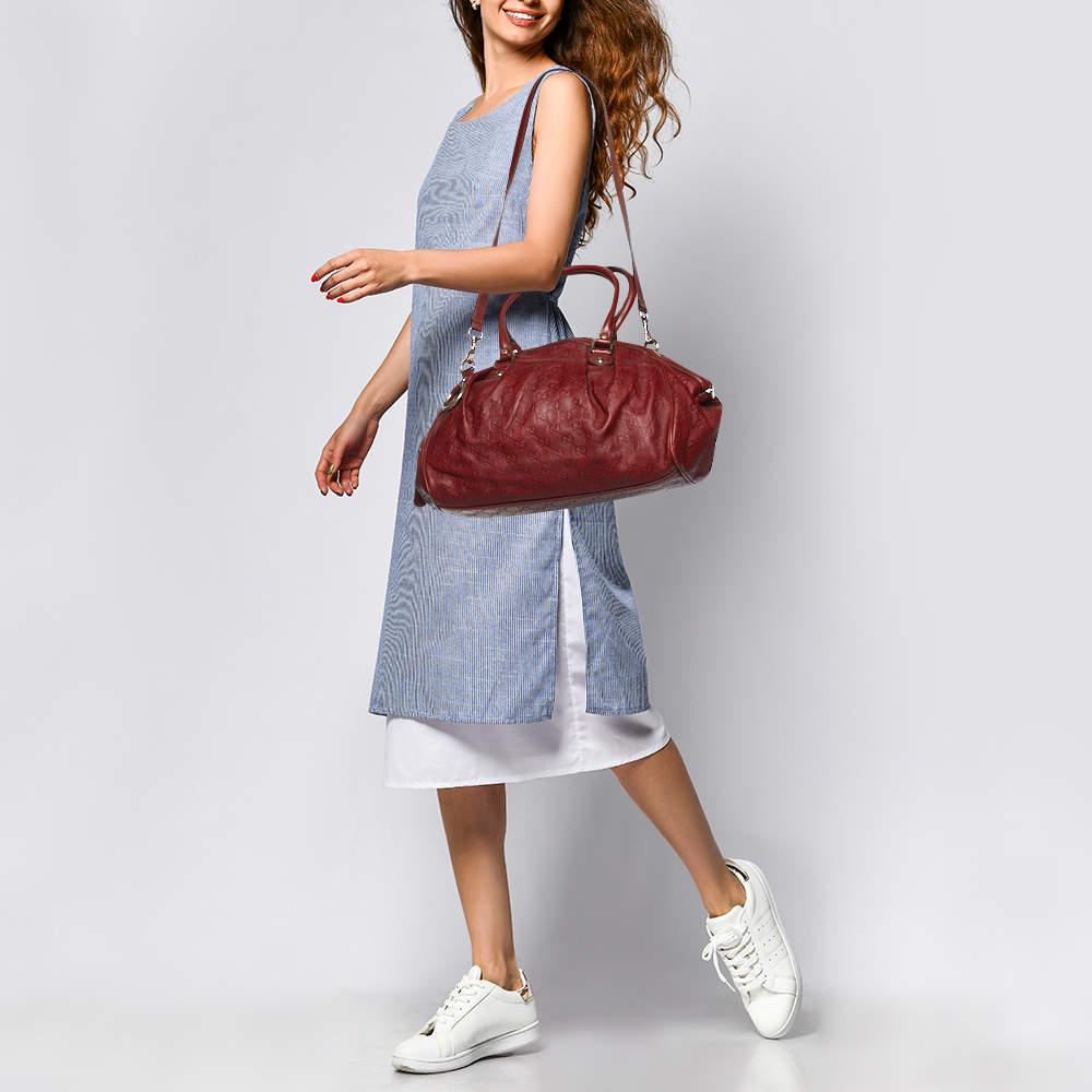 Designer bags are ideal companions for ample occasions Here we have a fashion meets functionality piece crafted with precision. It has been equipped with a well sized interior that can easily fit all your essentials.